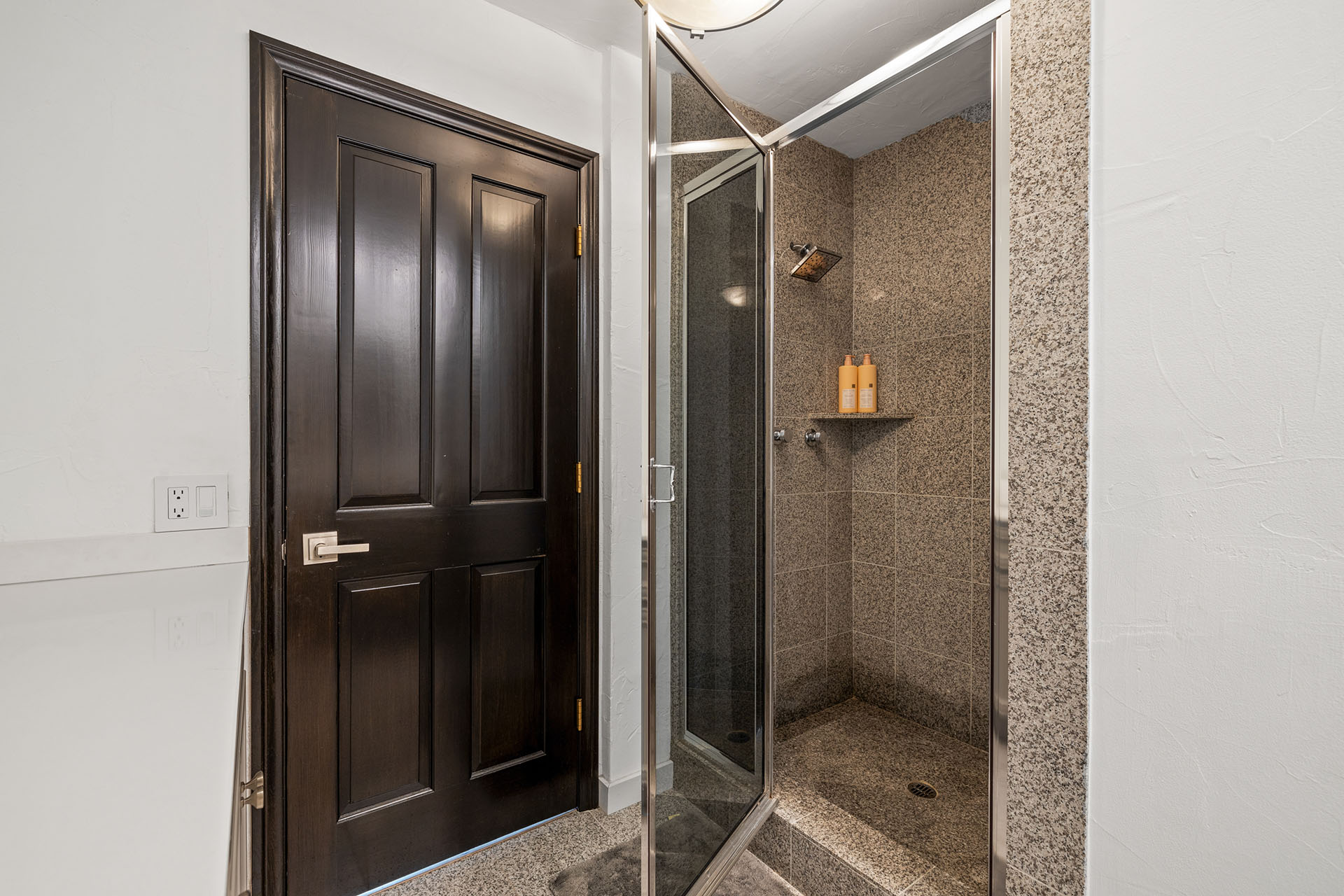 Ridgeview 6 BR, 3 Acres, Pool, Spa, Firepits | Photo 45