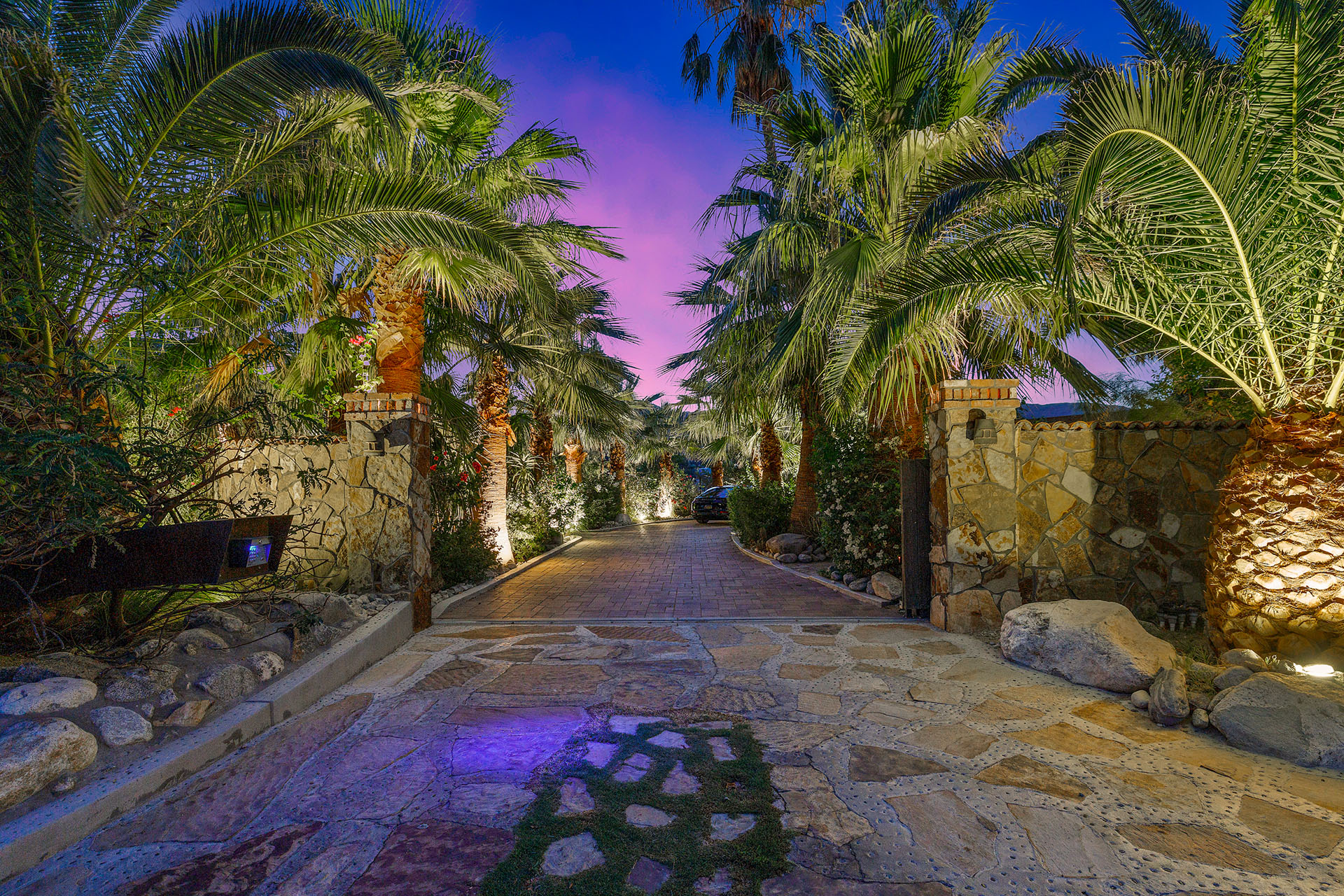 Calistoga Retreat 6 BR oasis in the hills of Palm Desert | Photo 5