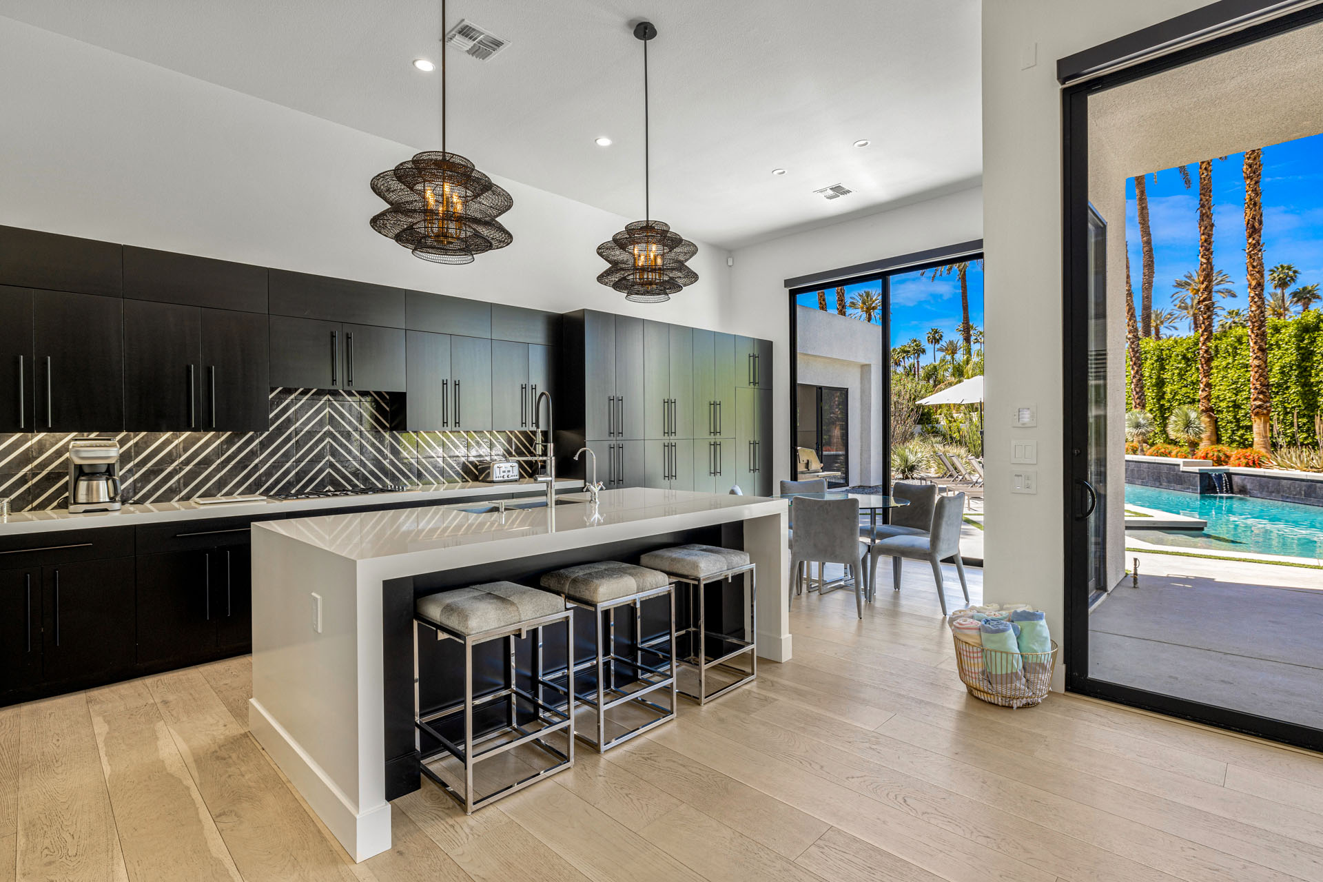 Silver Sun Stunning 4 Bedroom Estate on 1/3 Acre | Photo 26