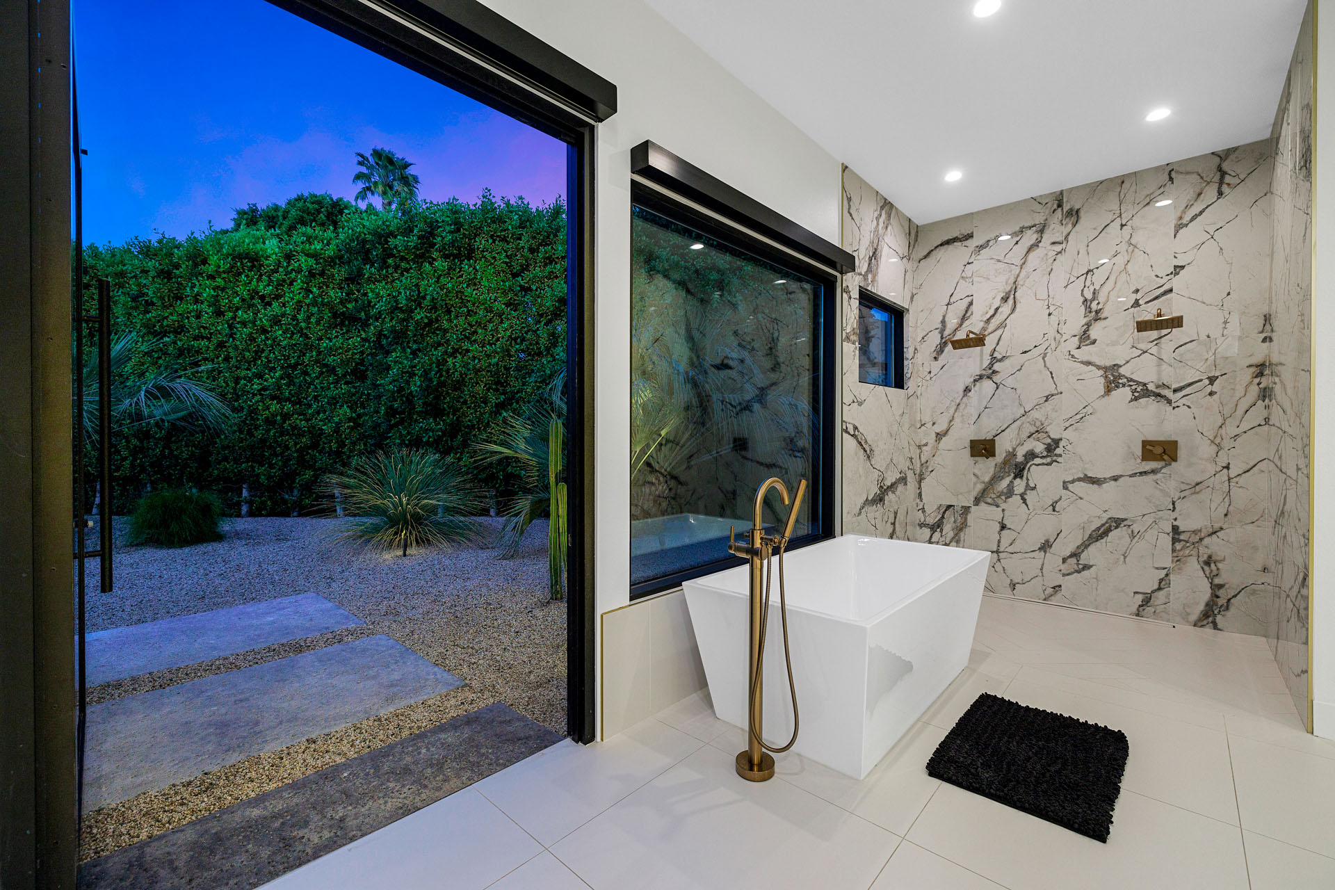 Silver Sun Stunning 4 Bedroom Estate on 1/3 Acre | Photo 44