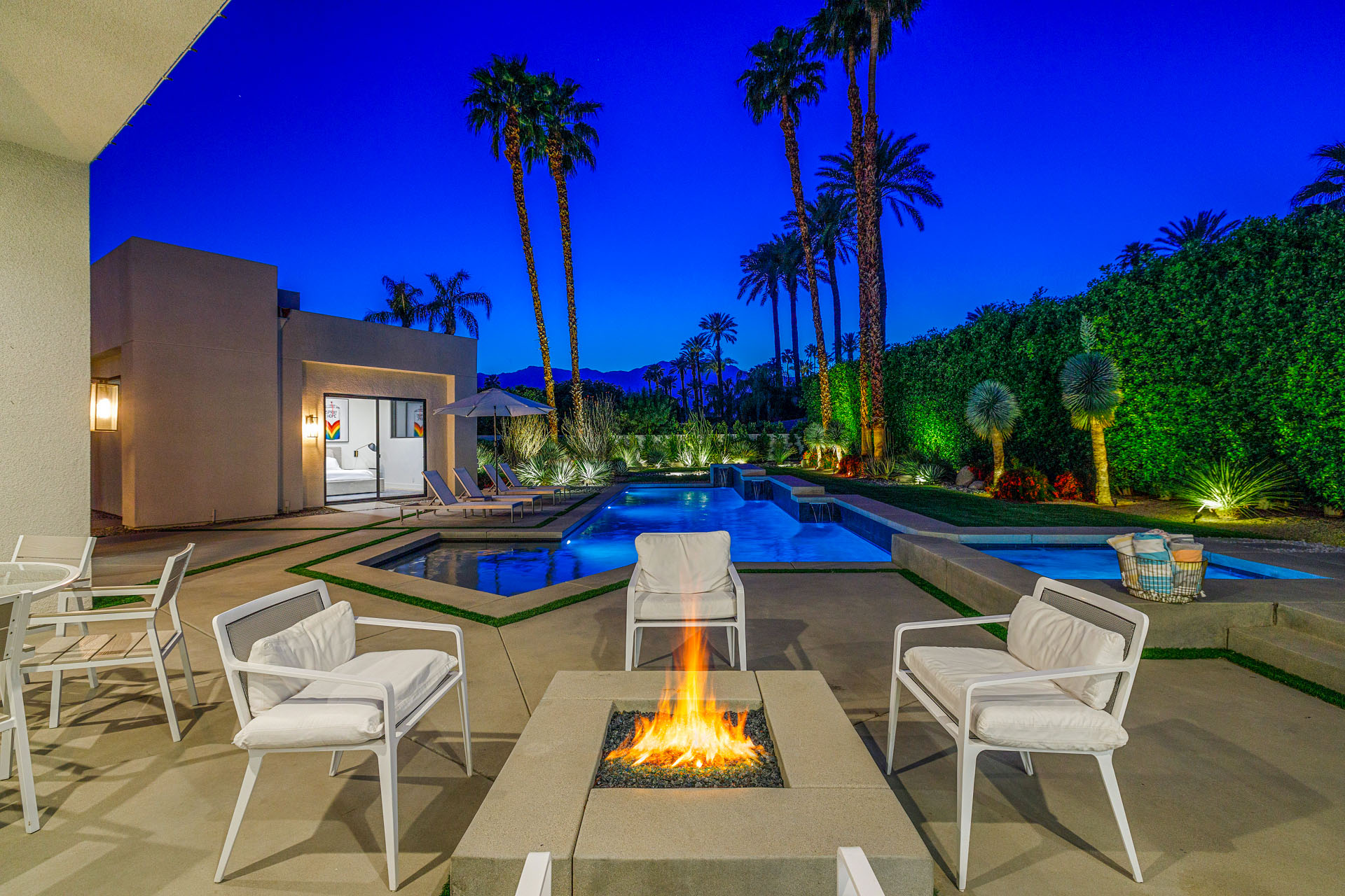 Silver Sun Stunning 4 Bedroom Estate on 1/3 Acre | Photo 70