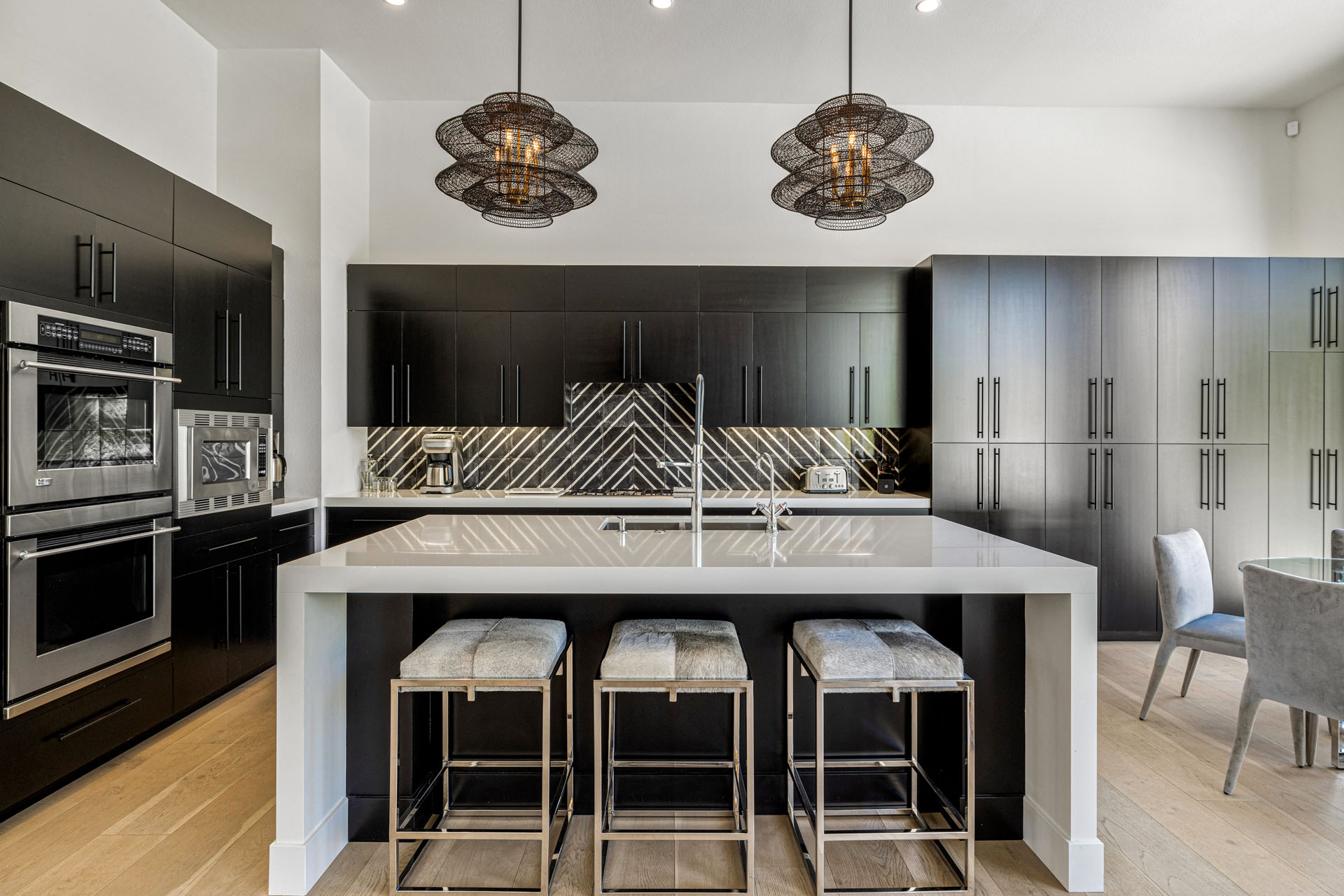 Silver Sun Stunning 4 Bedroom Estate on 1/3 Acre | Photo 27