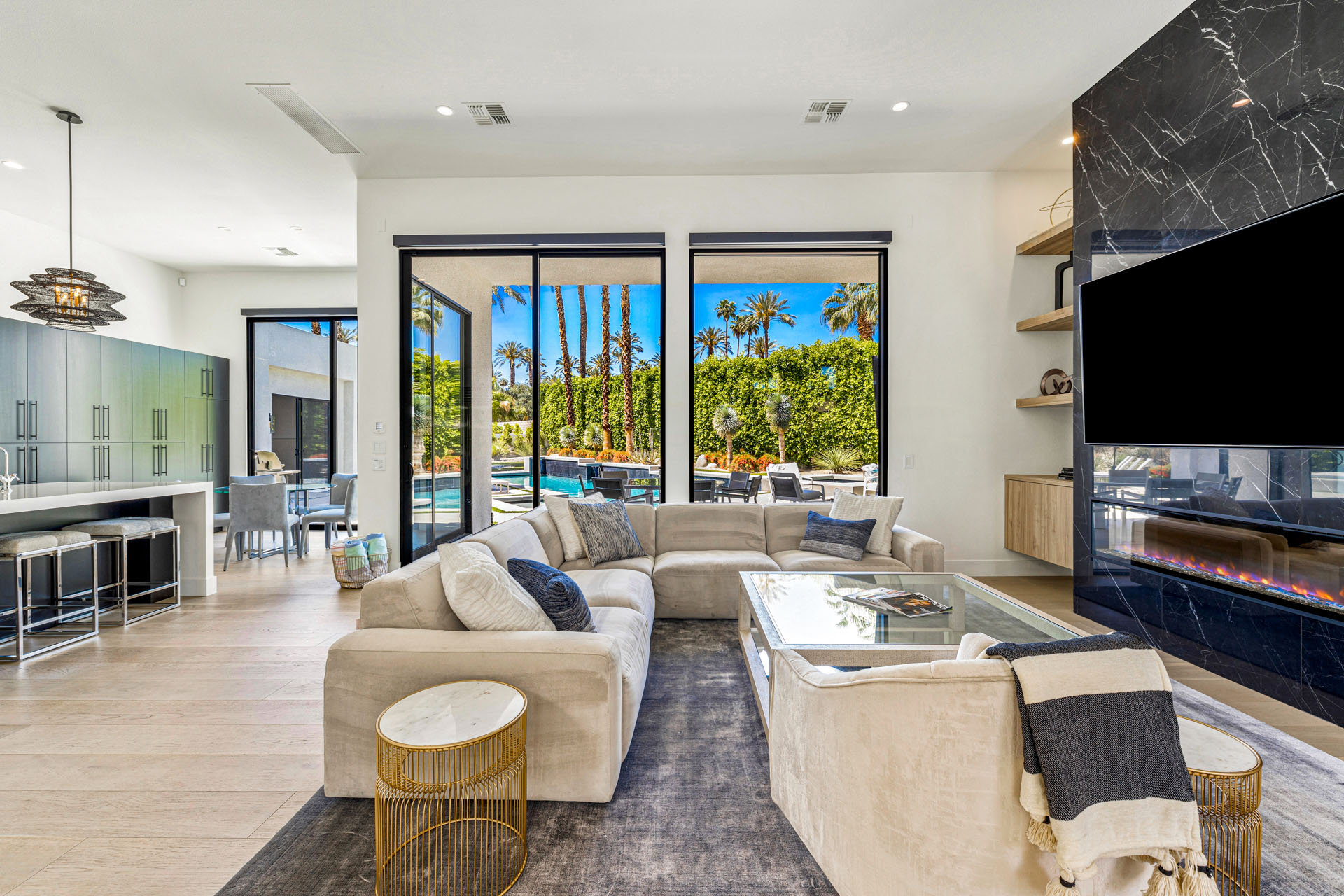 Silver Sun Stunning 4 Bedroom Estate on 1/3 Acre | Photo 13