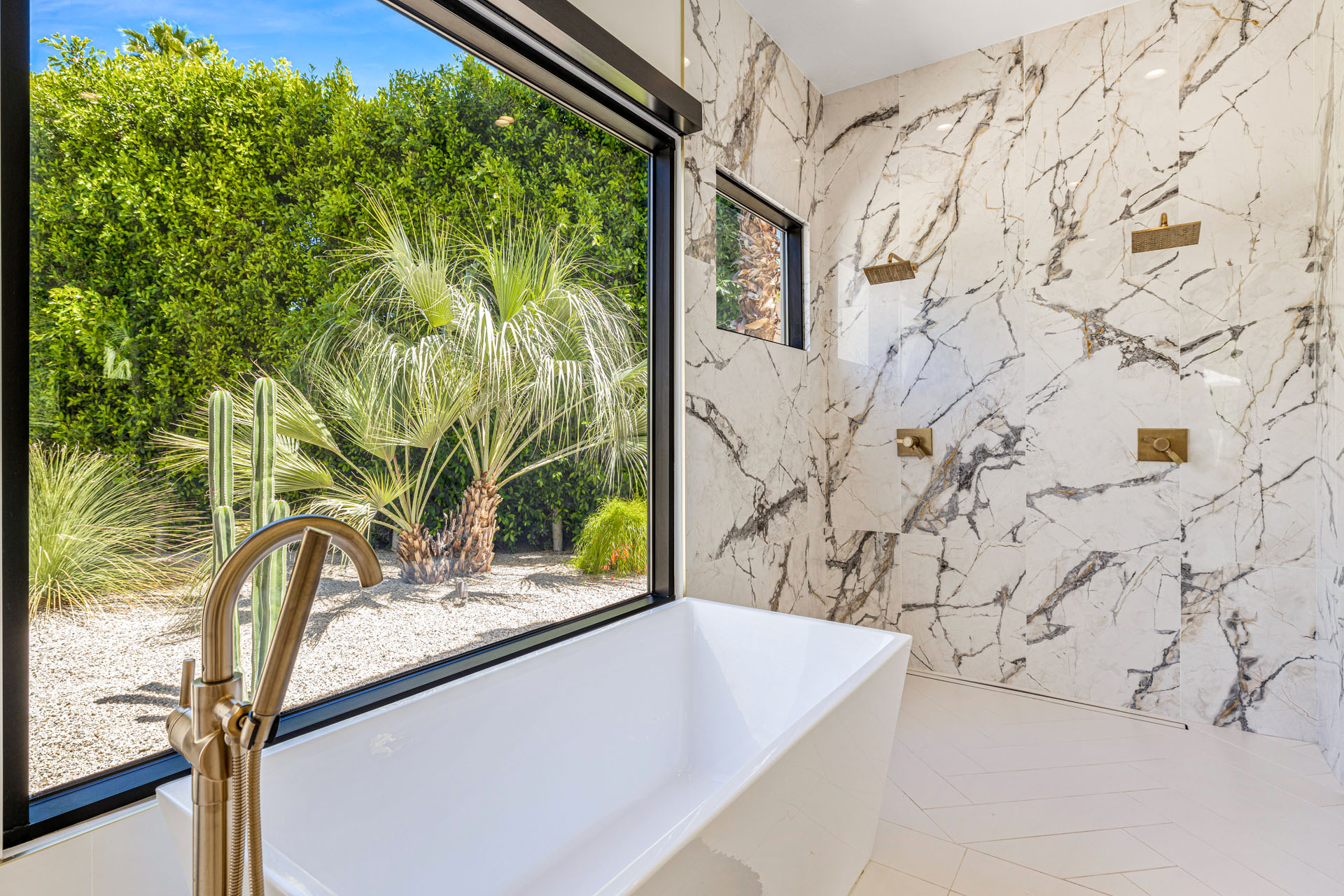 Silver Sun Stunning 4 Bedroom Estate on 1/3 Acre | Photo 42