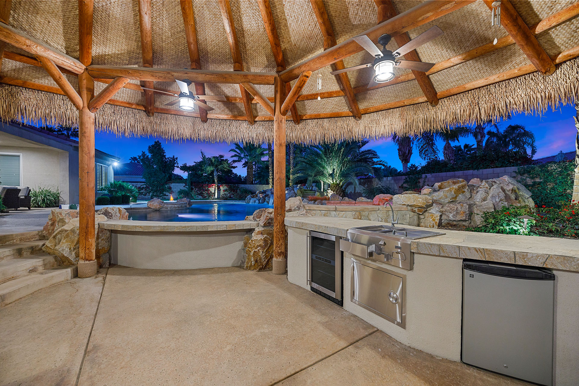 Endless Summer Swim up bar, waterslide & more! | Photo 12