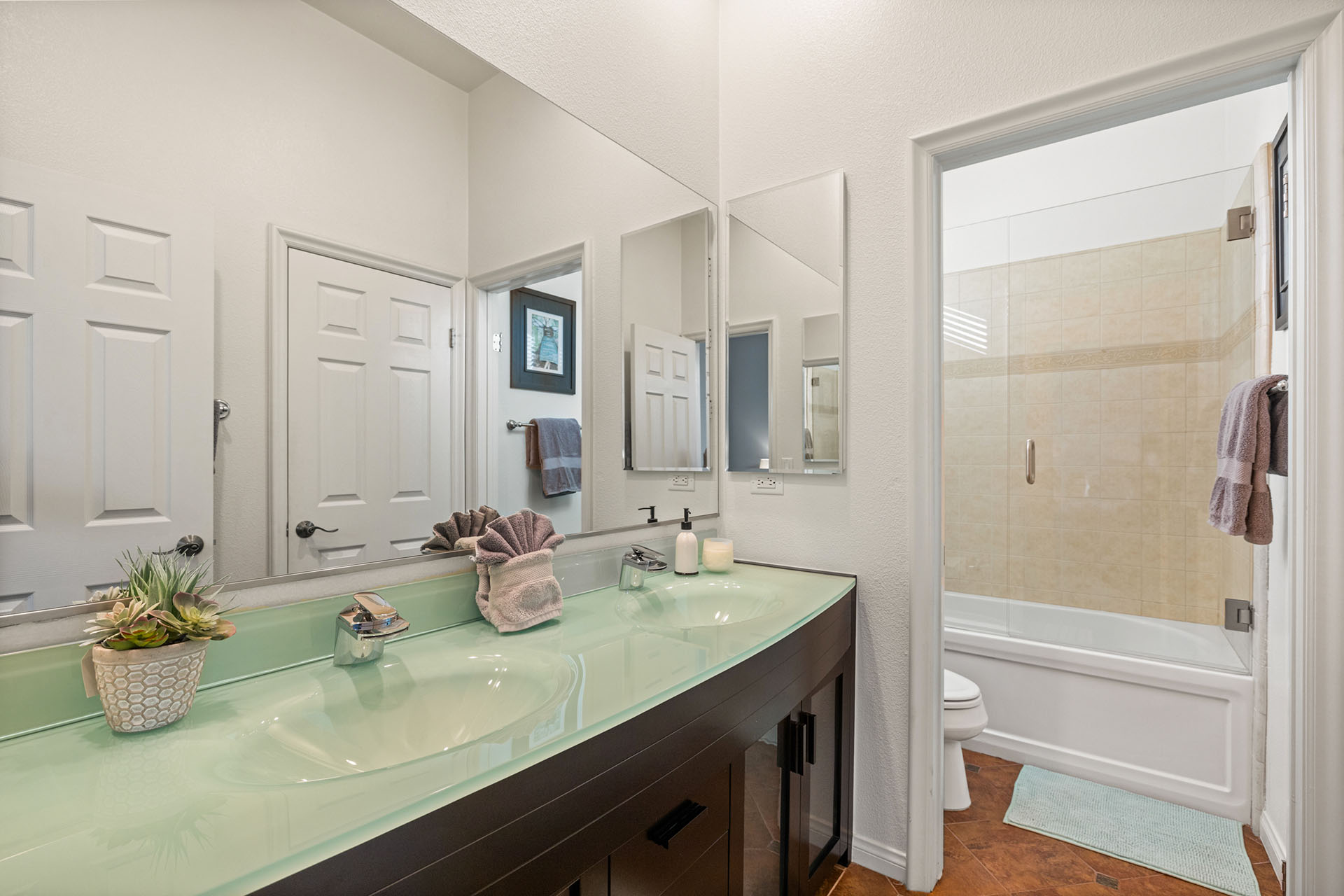 Endless Summer Swim up bar, waterslide & more! | Photo 32