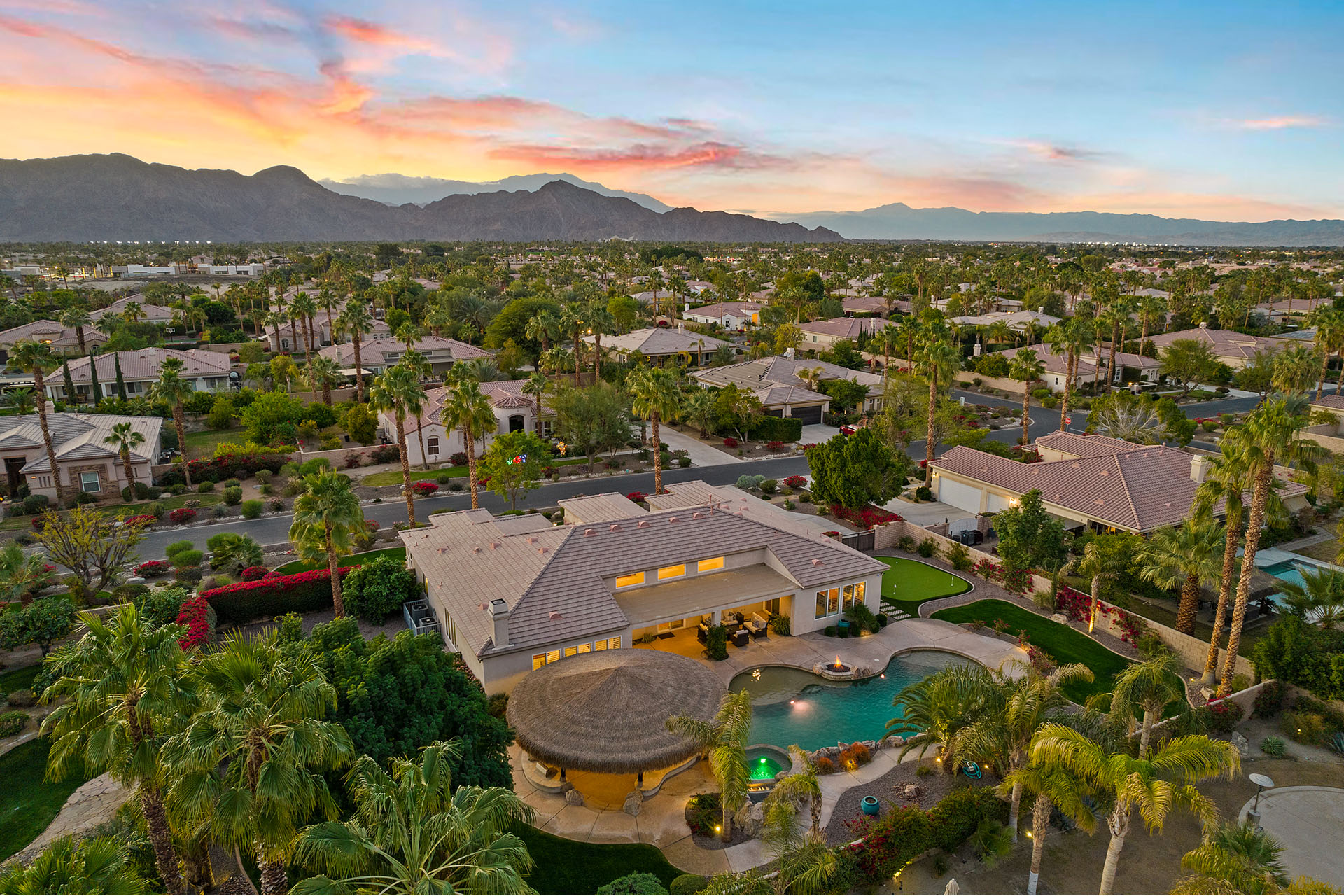 Endless Summer Swim up bar, waterslide & more! | Photo 13