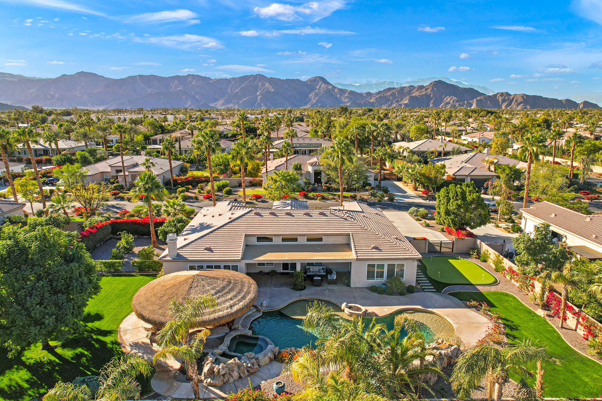 Endless Summer Swim up bar, waterslide & more! | Photo 36