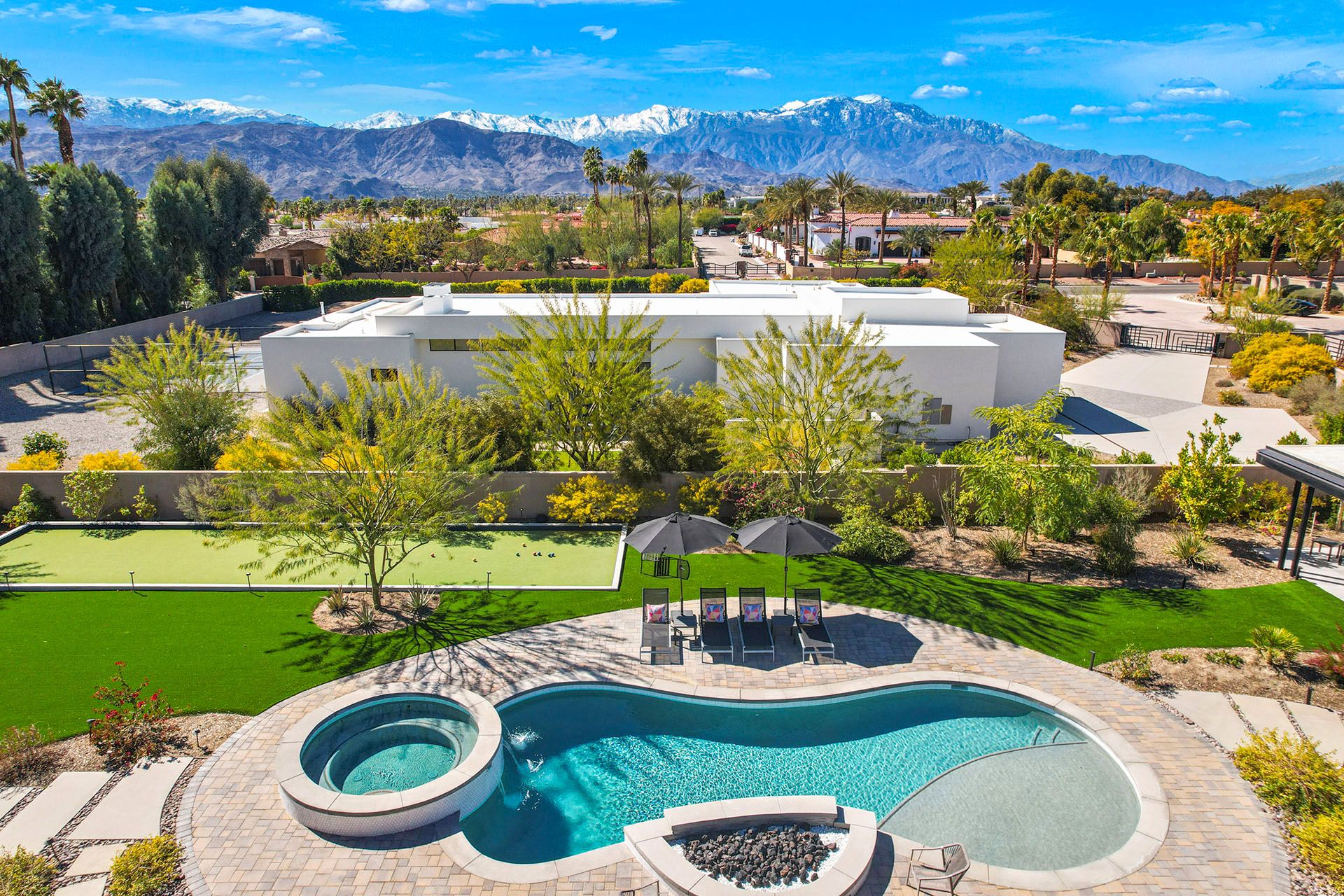 Sierra Vista 7 BR Estate w/ Pickleball! | Photo 8