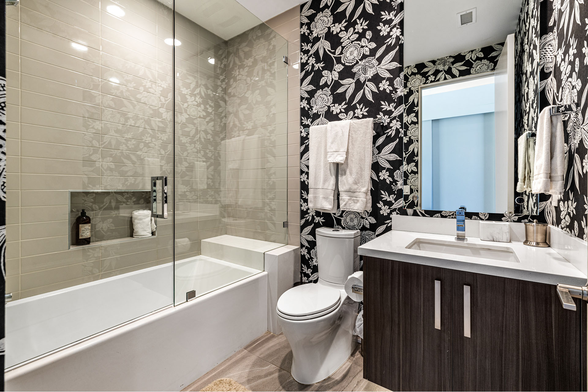 Sierra Vista 7 BR Estate w/ Pickleball! | Photo 43