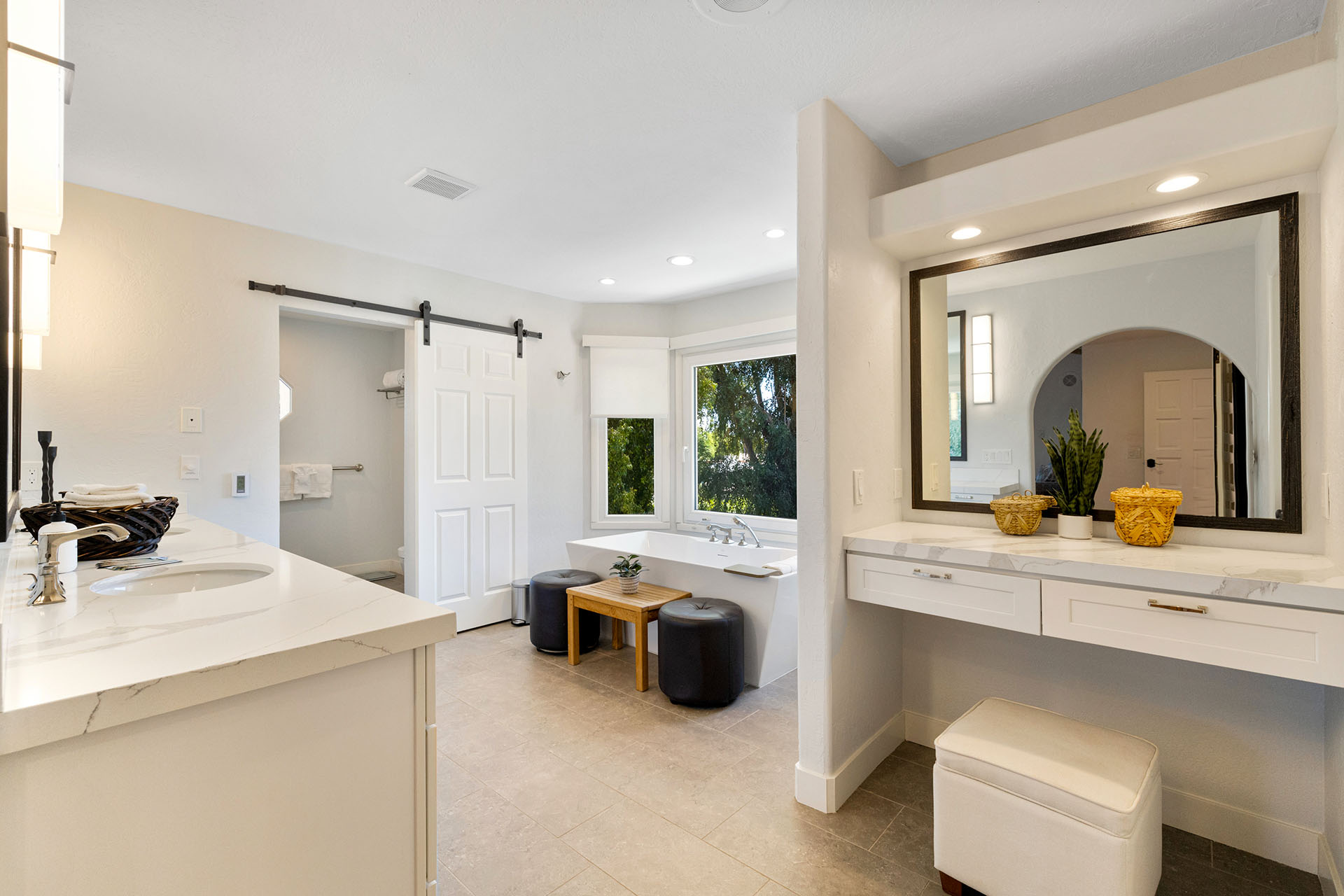 Hacienda Rosa A 1.4 Acre 8 Bedroom Estate | Photo 41