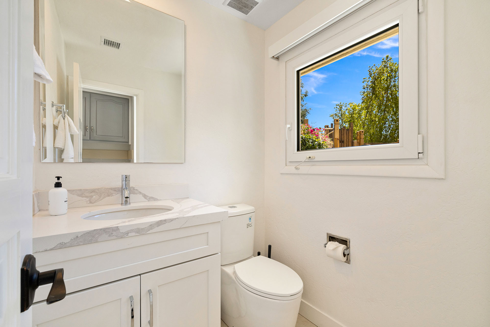 Hacienda Rosa A 1.4 Acre 8 Bedroom Estate | Photo 66