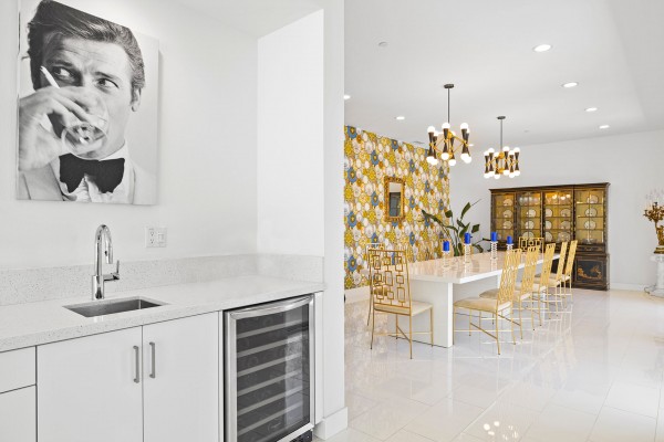 Cosmopolitan Glam getaway, walk to Palm Canyon! 2