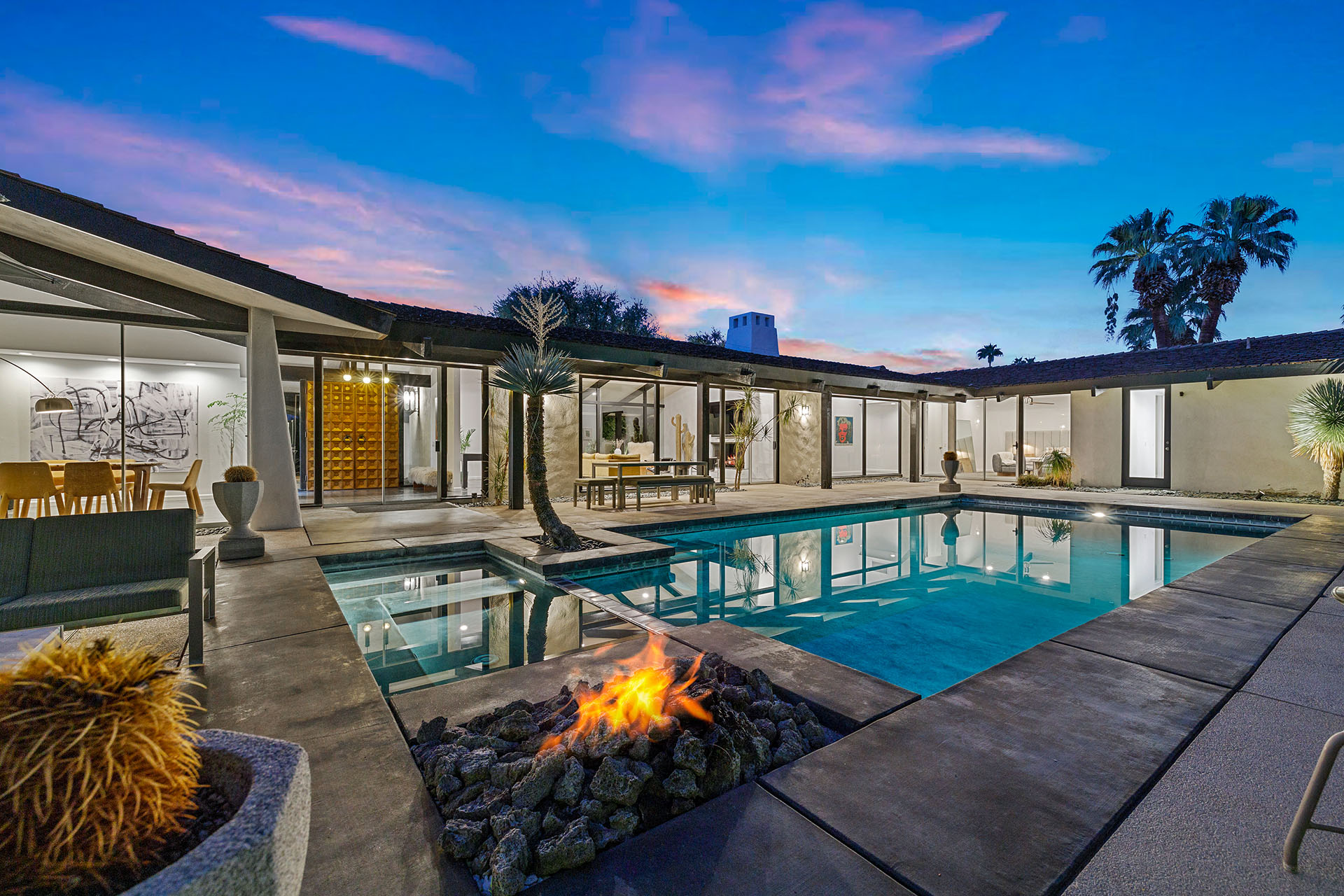 Willow Hideaway Very private South Palm Desert escape