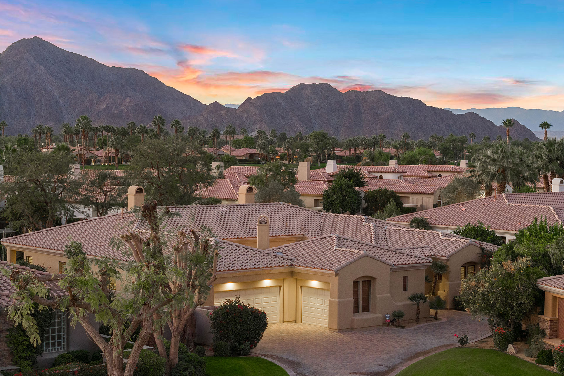 Villa San Julian 5 BR with lap and leisure pools! | Photo 64