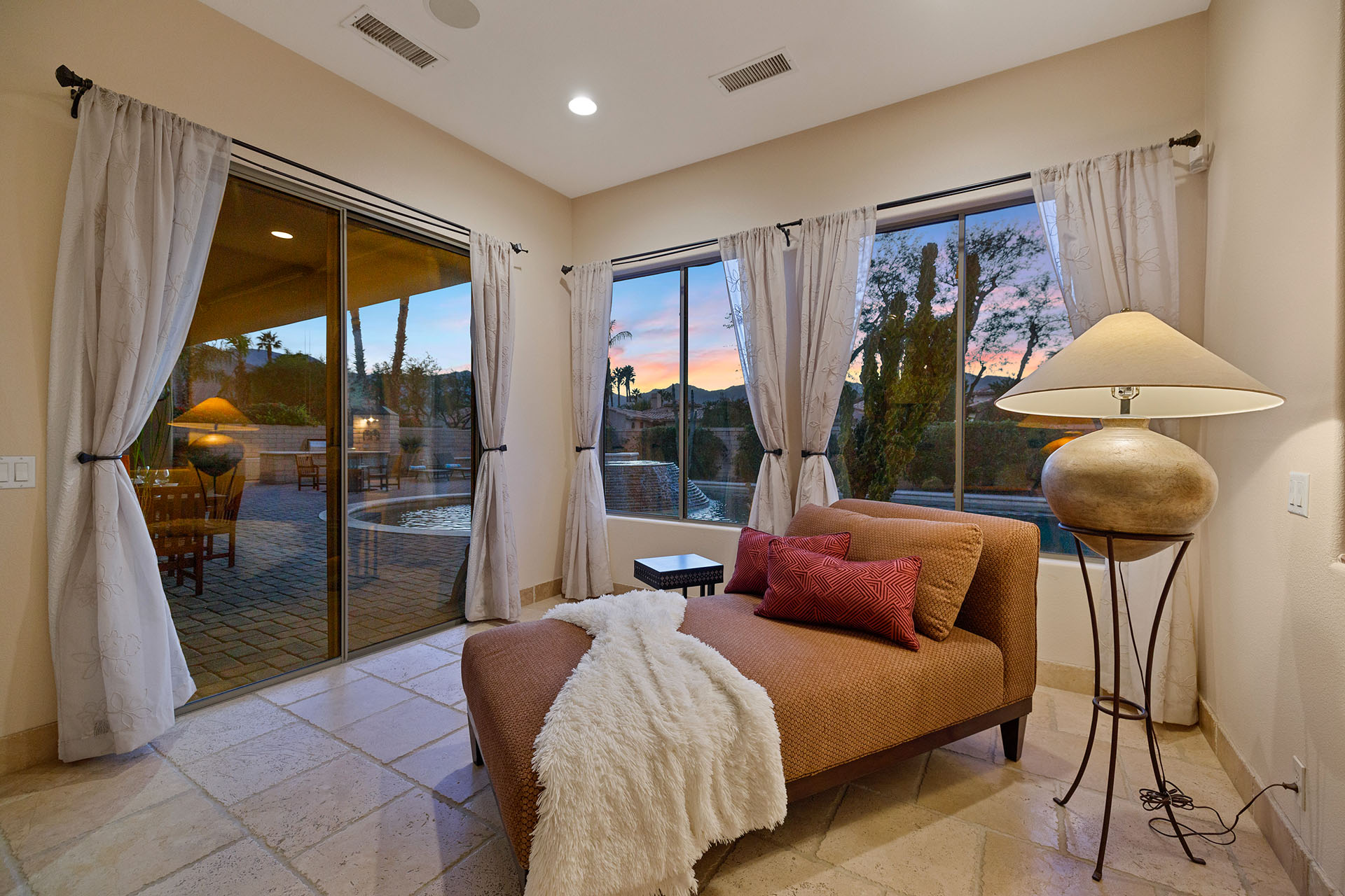 Villa San Julian 5 BR with lap and leisure pools! | Photo 5