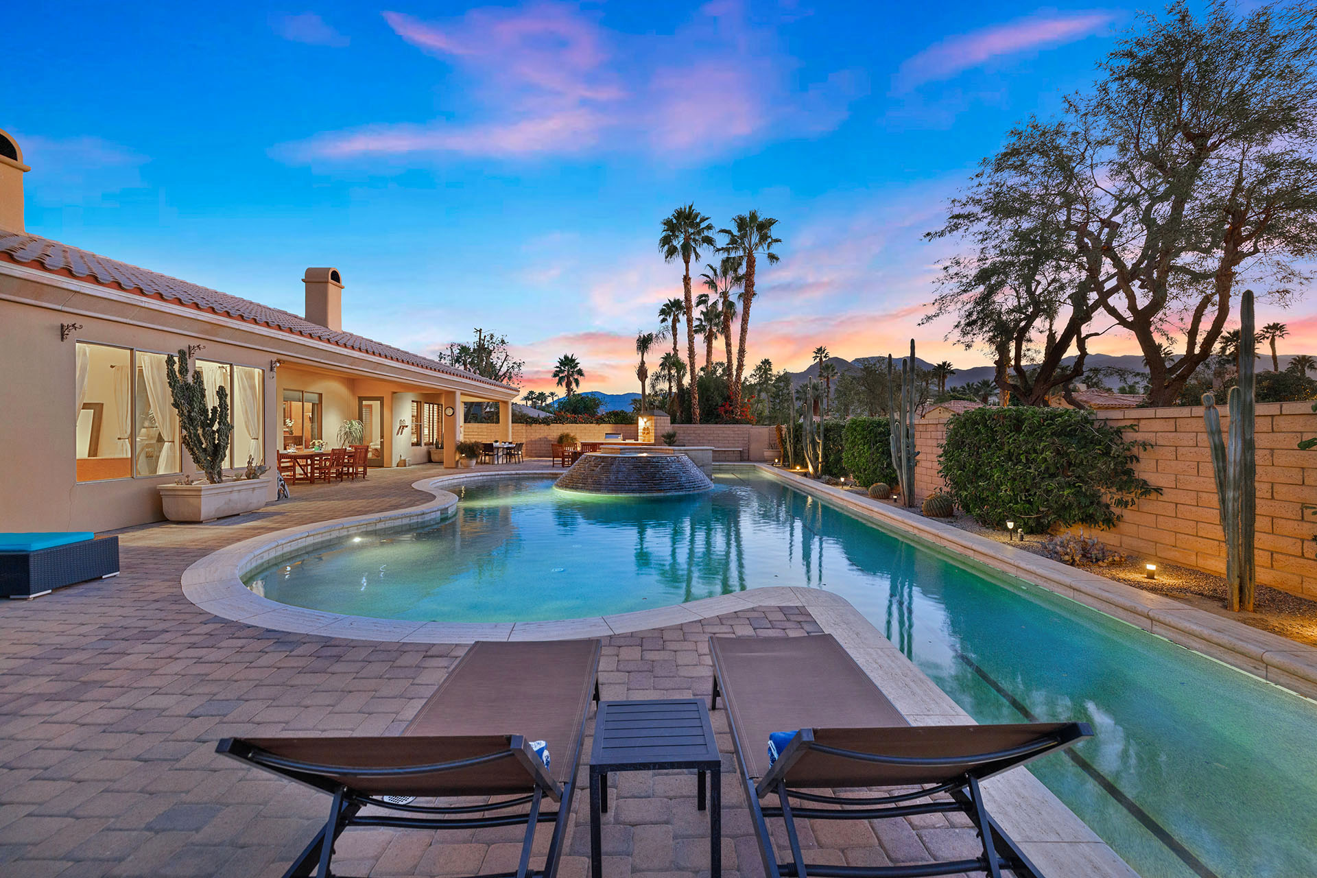 Villa San Julian 5 BR with lap and leisure pools!