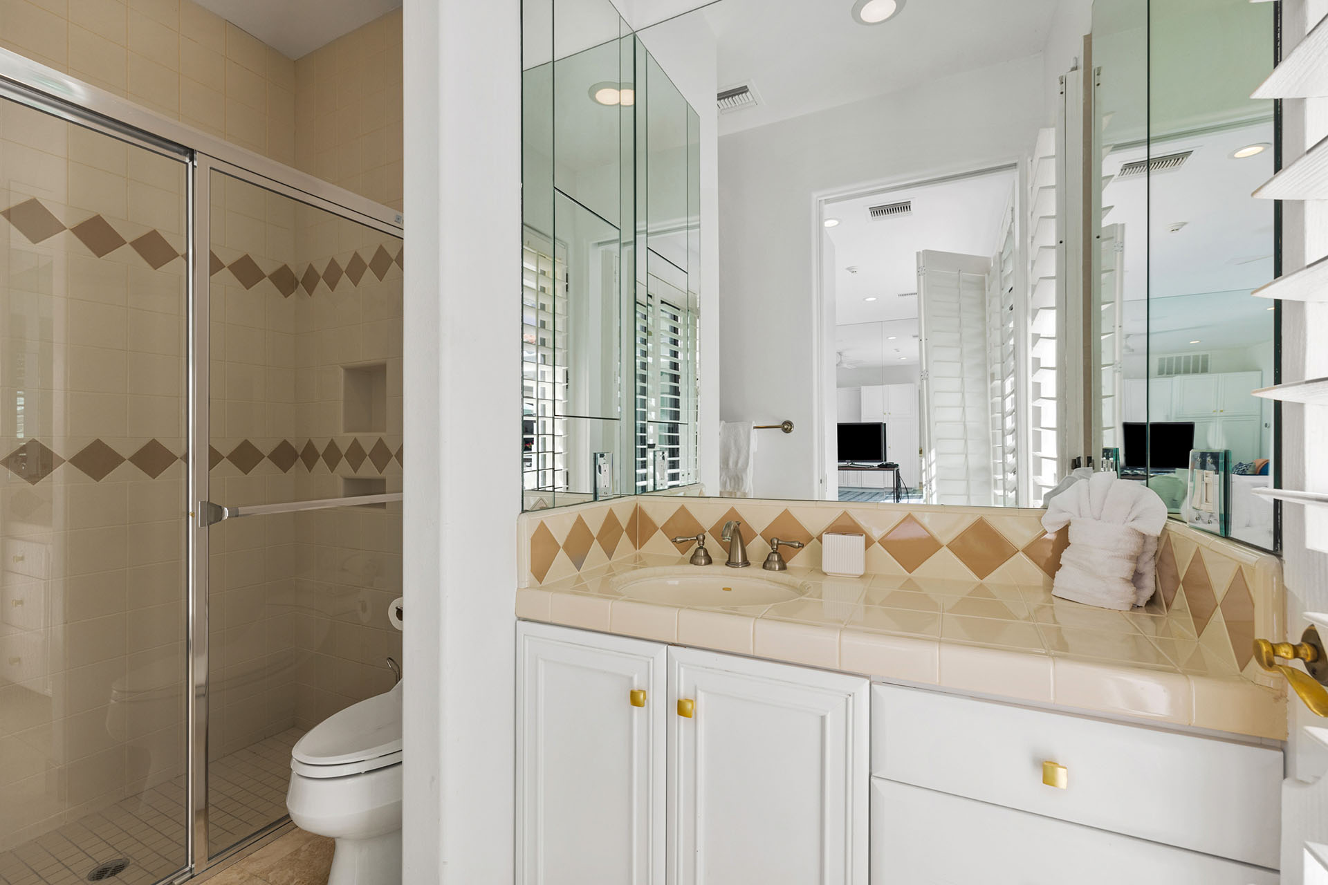 Blue Lotus Villa Half Acre in The Mesa | Photo 57