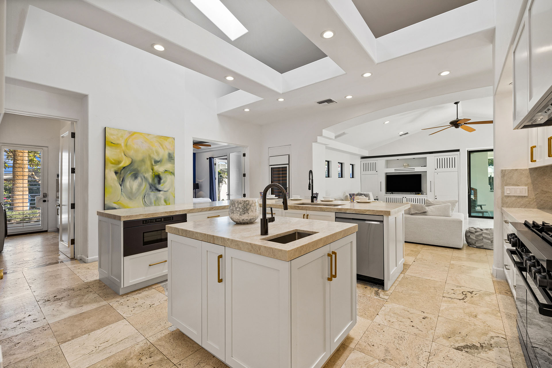 Blue Lotus Villa Half Acre in The Mesa | Photo 24