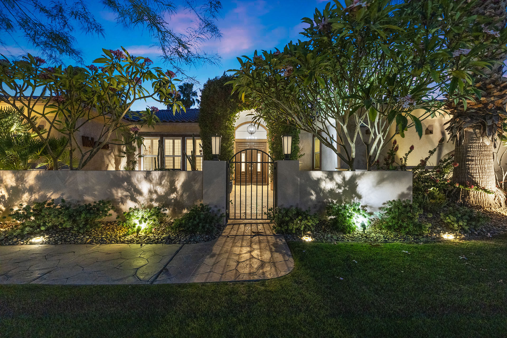 Cabana Palms A half acre desert oasis | Photo 72