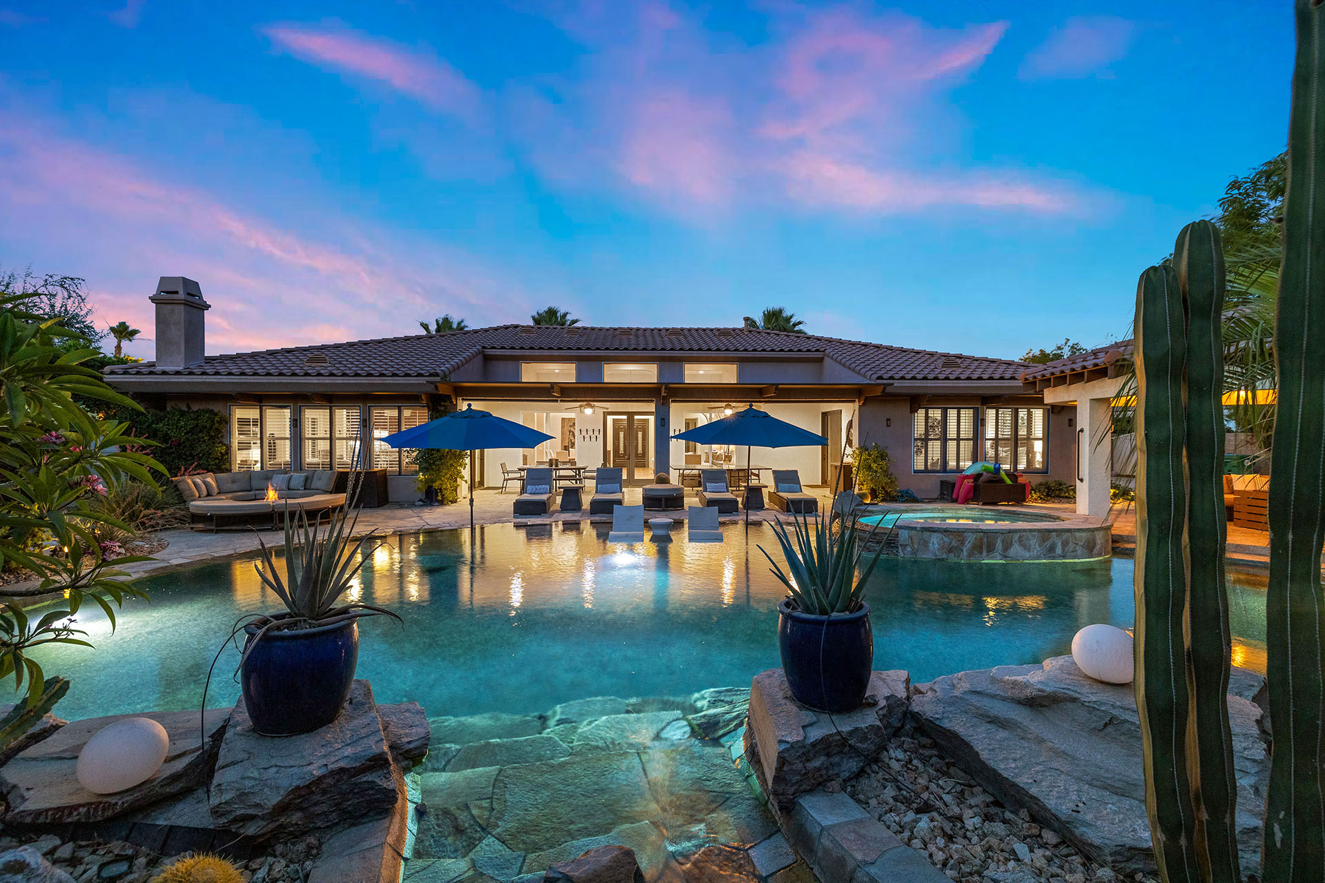 Cabana Palms A half acre desert oasis | Photo 71