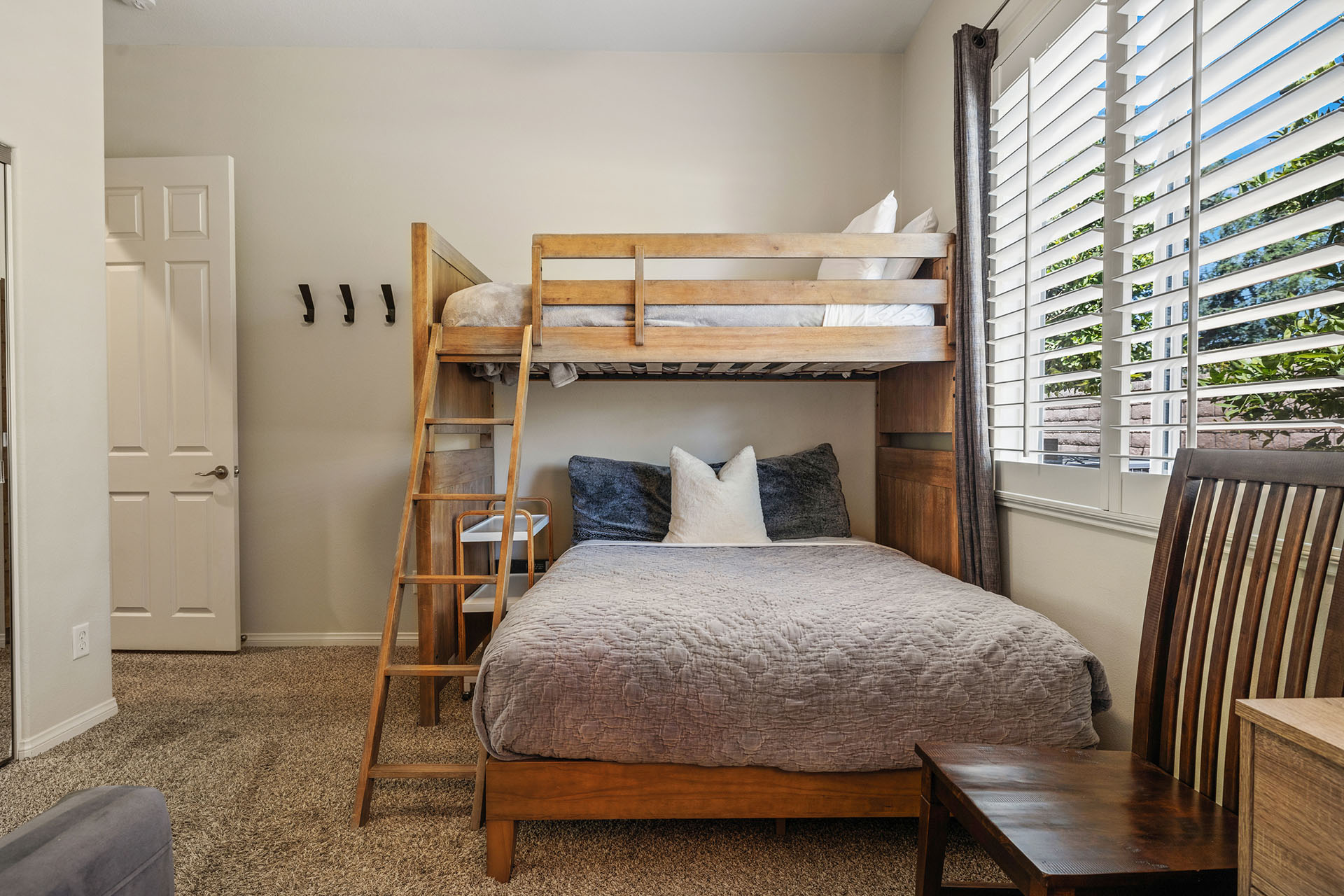 Cabana Palms A half acre desert oasis | Photo 41