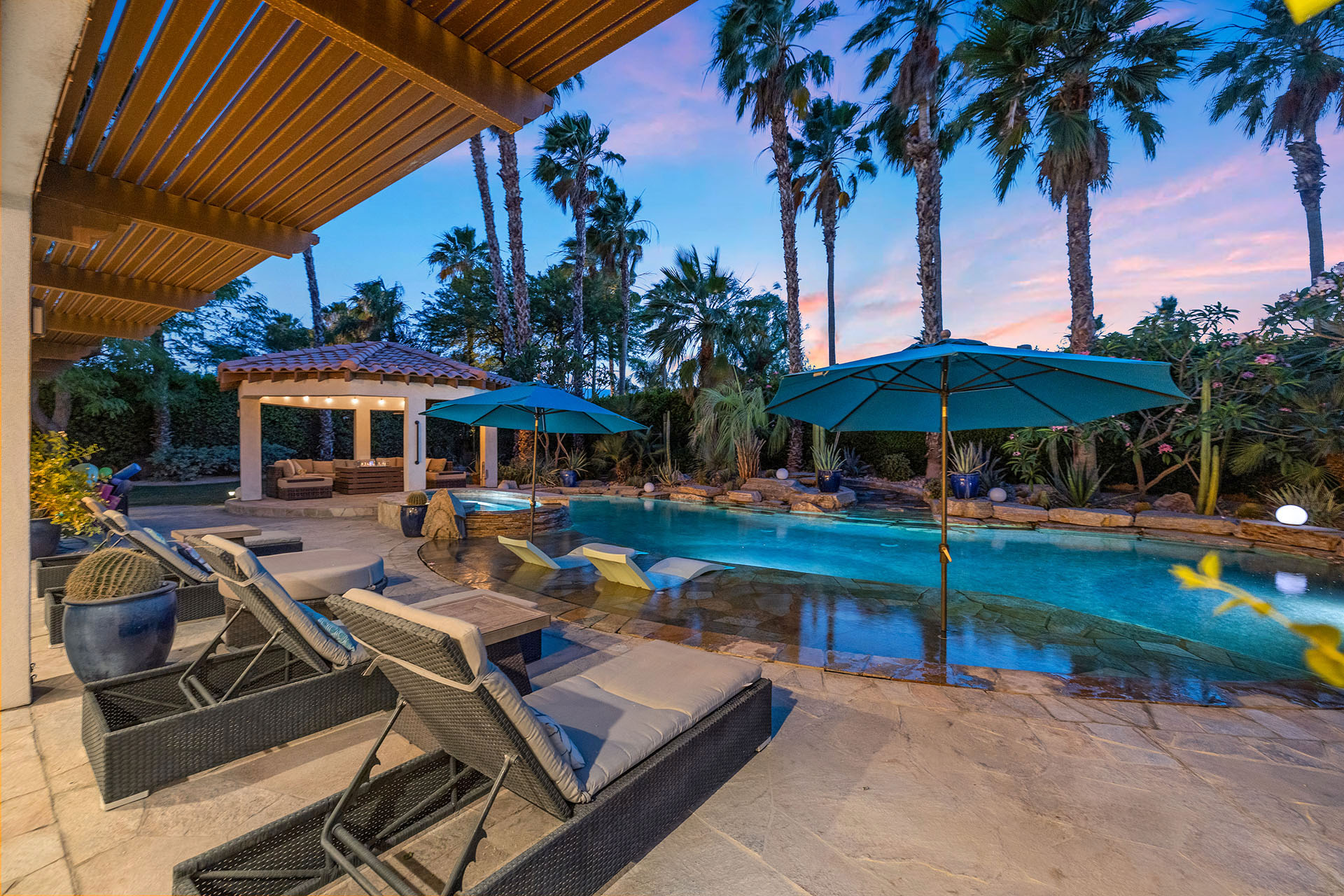 Cabana Palms A half acre desert oasis | Photo 63