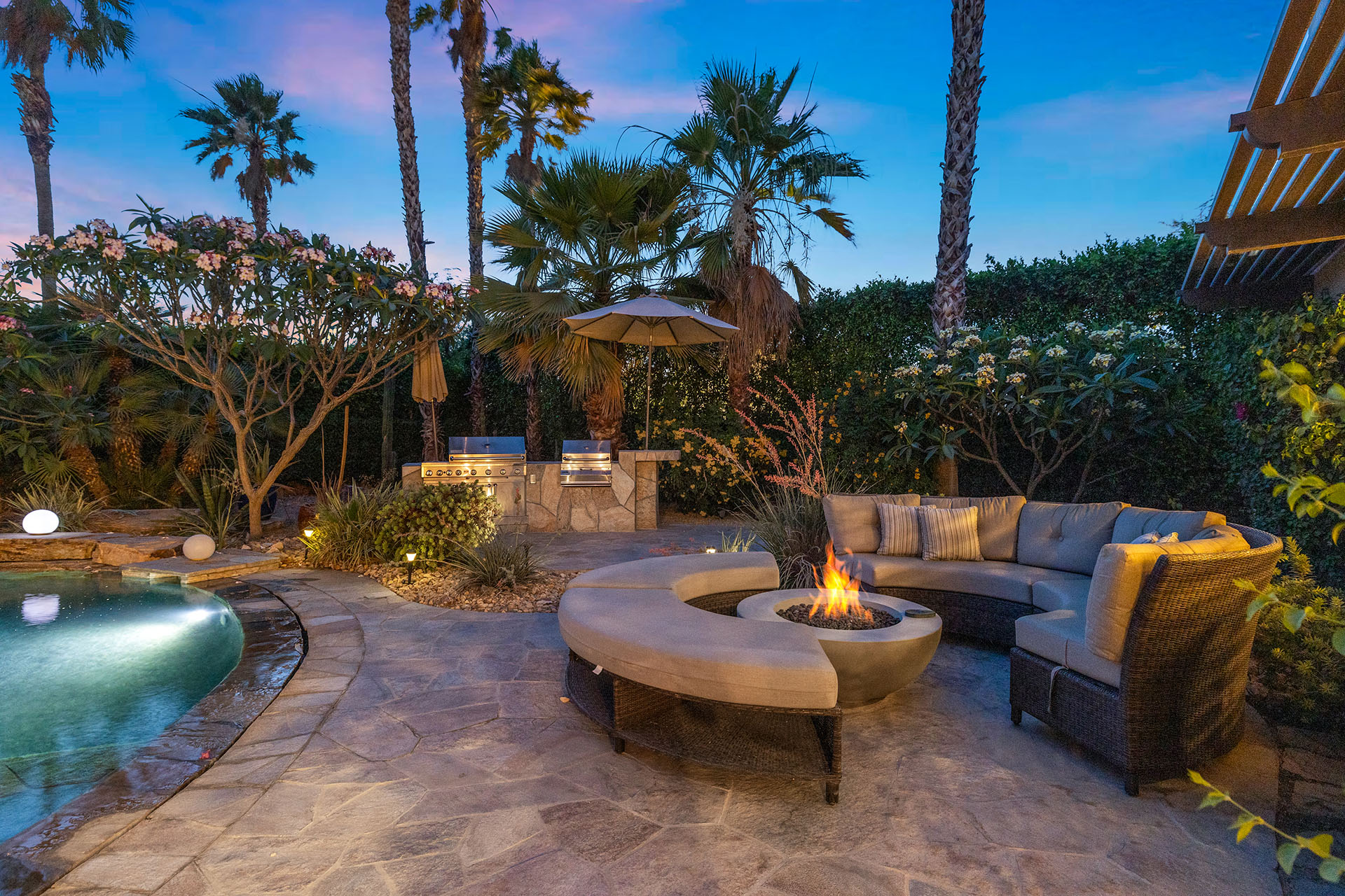 Cabana Palms A half acre desert oasis | Photo 64