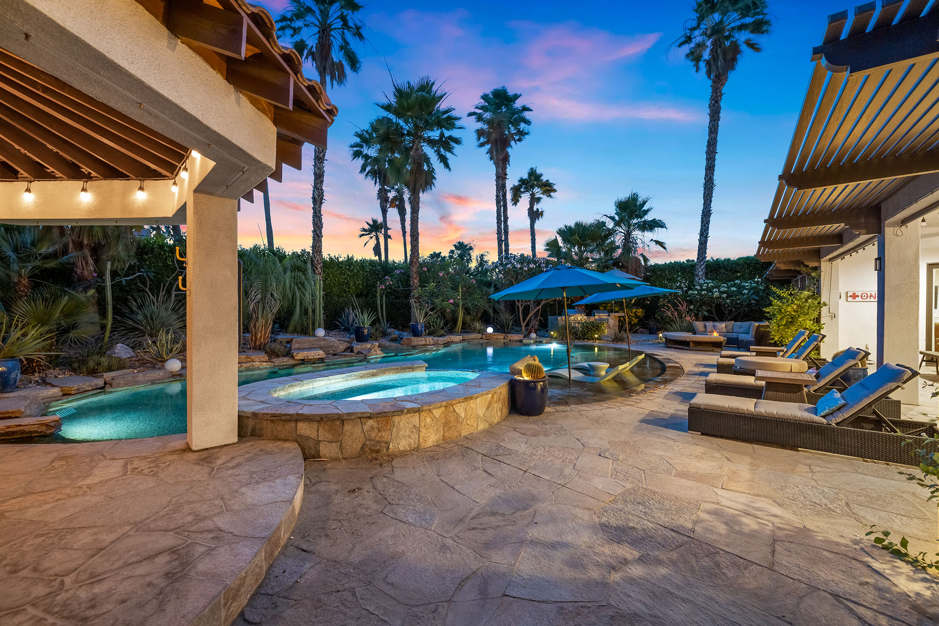 Cabana Palms A half acre desert oasis | Photo 66