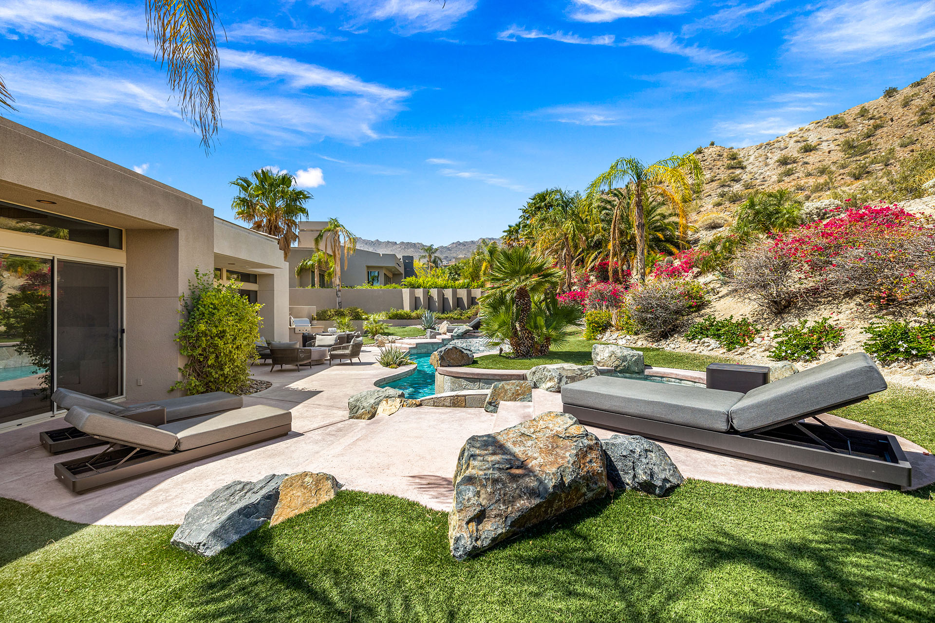 Retreat at Bighorn Incredible mountain views | Photo 2