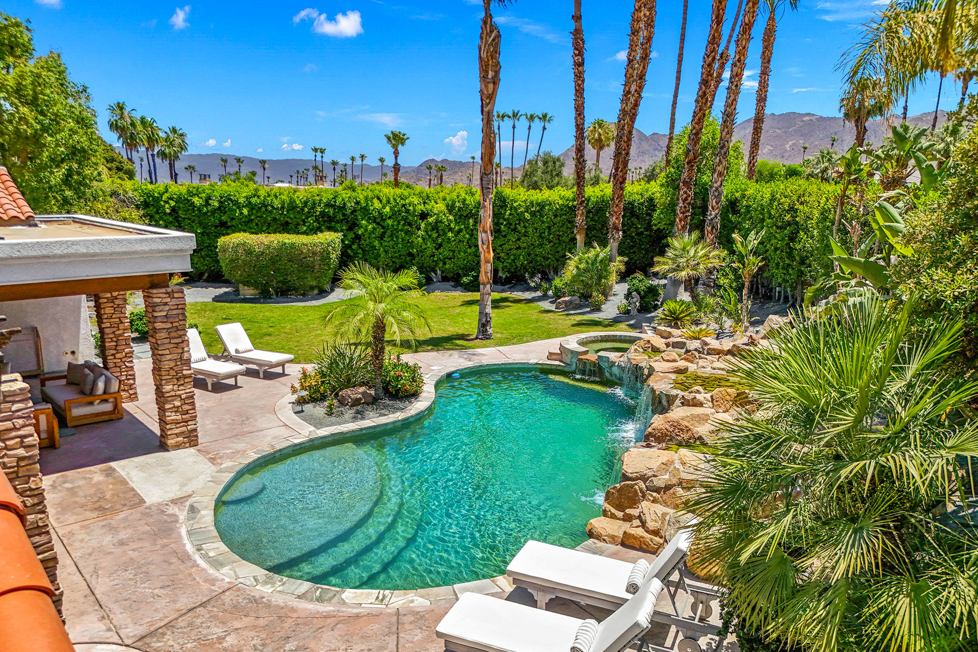 Waterfall Escape Half acre in South Palm Desert | Photo 10