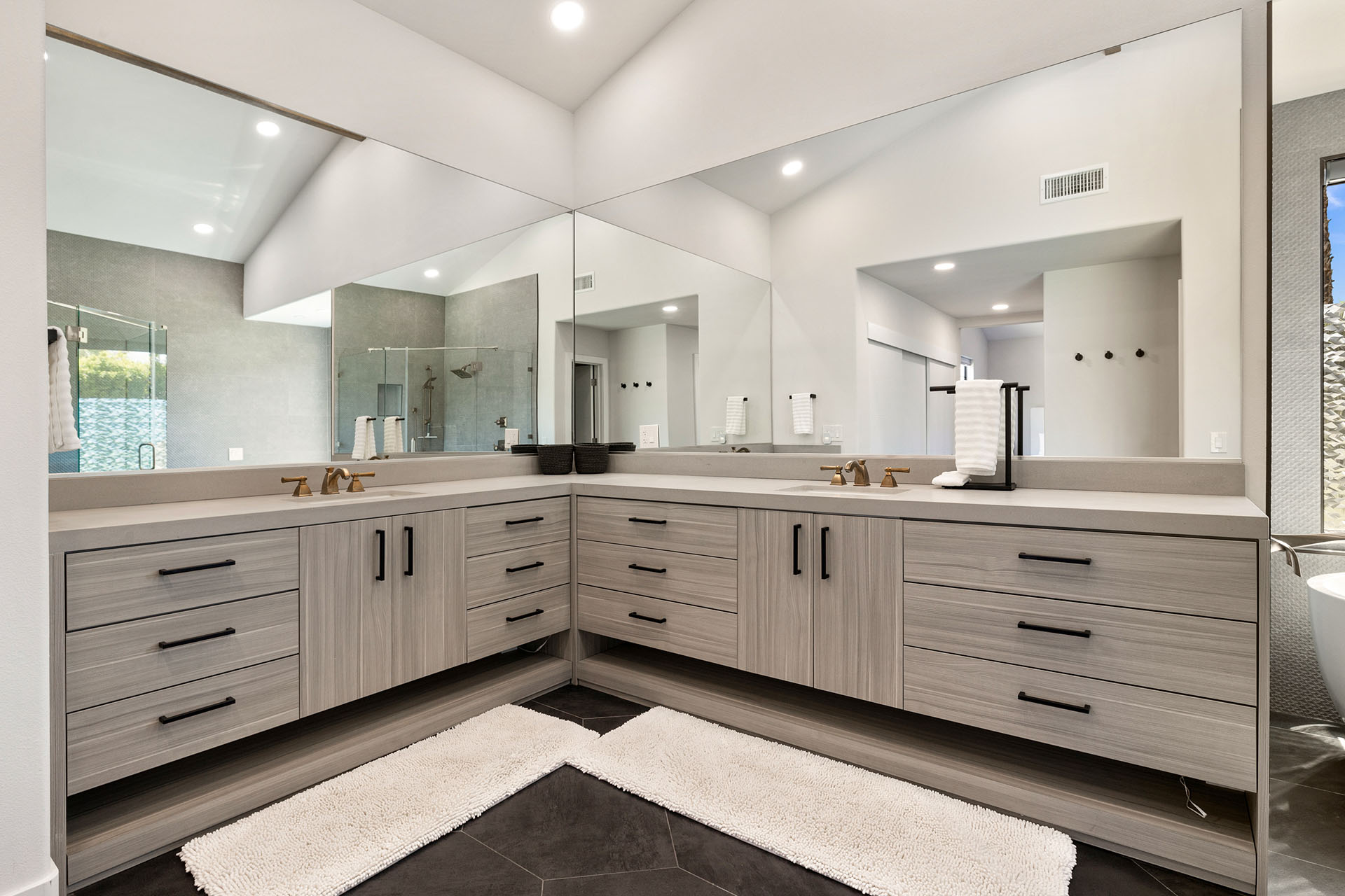 Waterfall Escape Half acre in South Palm Desert | Photo 40