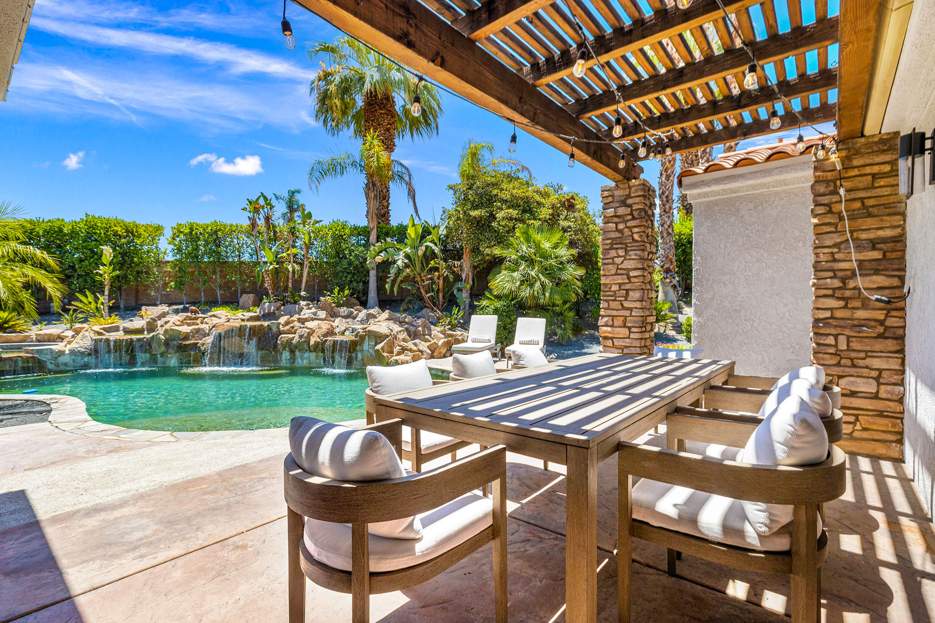 Waterfall Escape Half acre in South Palm Desert | Photo 9