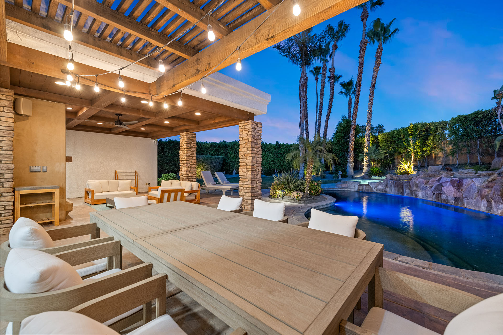 Waterfall Escape Half acre in South Palm Desert | Photo 6