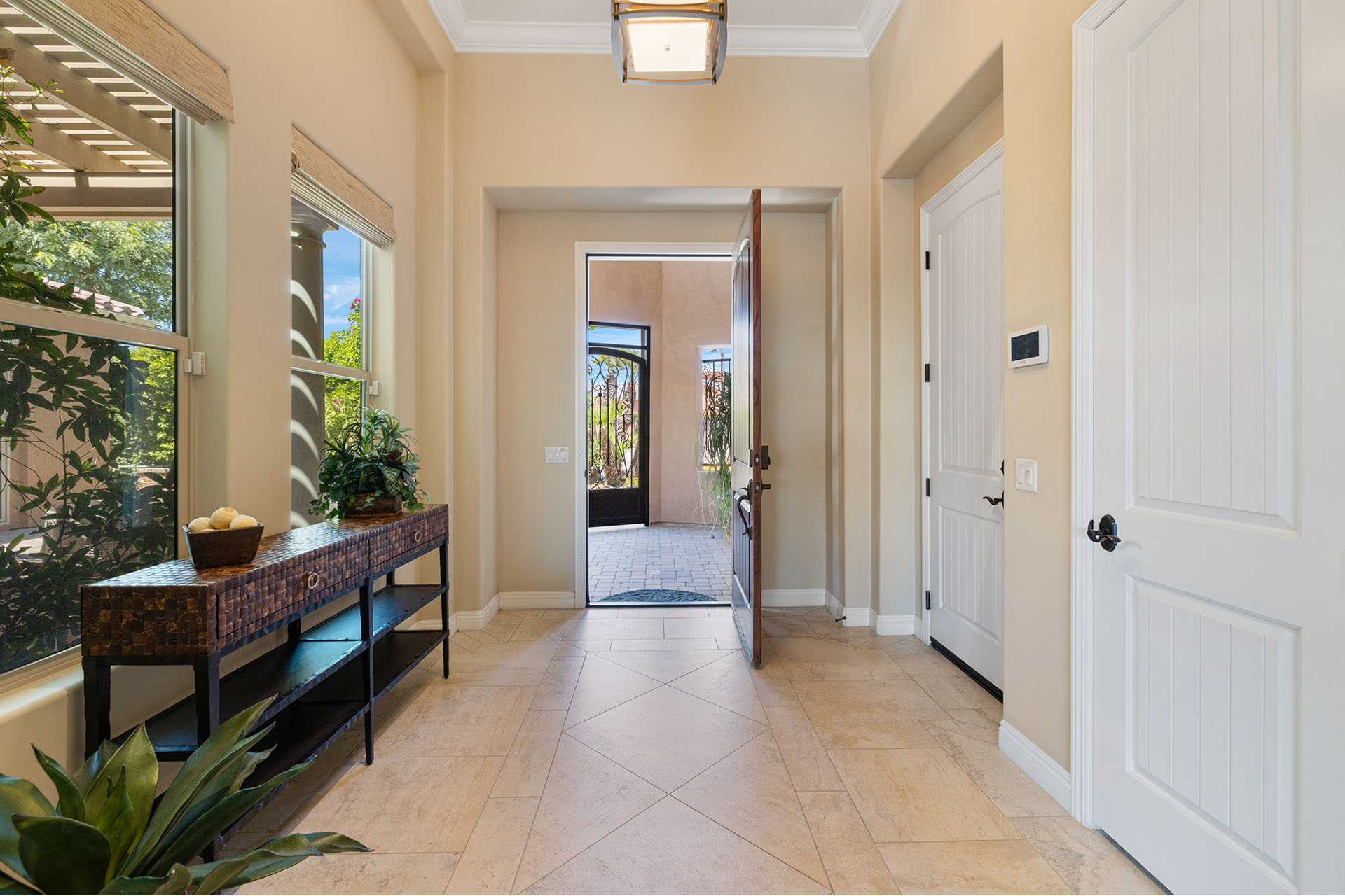 Villa Paradiso 2 pools, 5 suites & more! | Photo 10