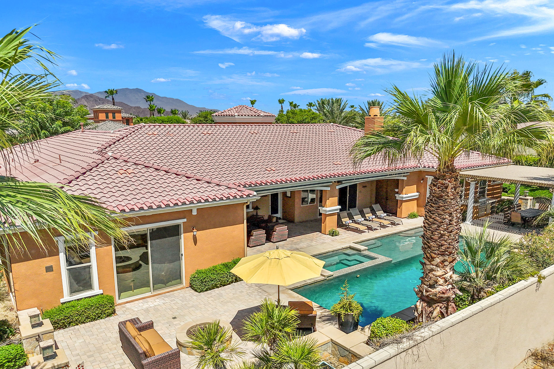 Villa Paradiso 2 pools, 5 suites & more! | Photo 8