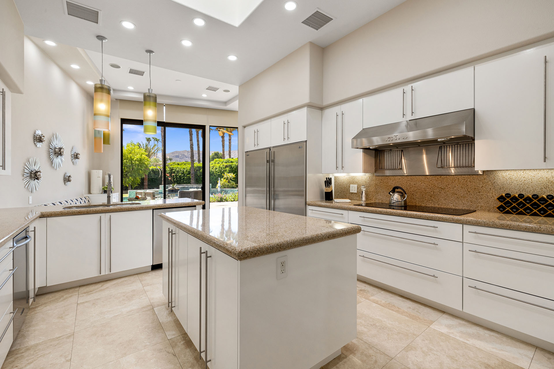 Sun Stone Half an acre in Rancho Mirage | Photo 32