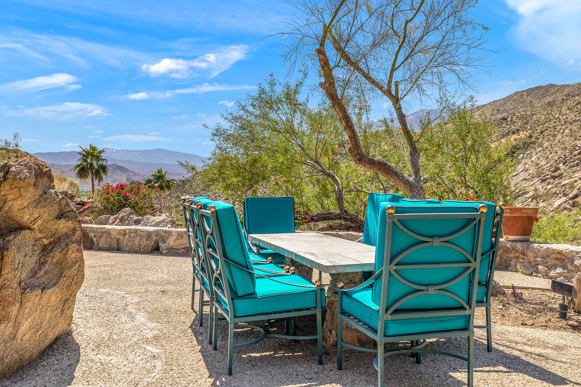 Somerset Ranch 6 BR, 28 acre hillside retreat | Photo 6