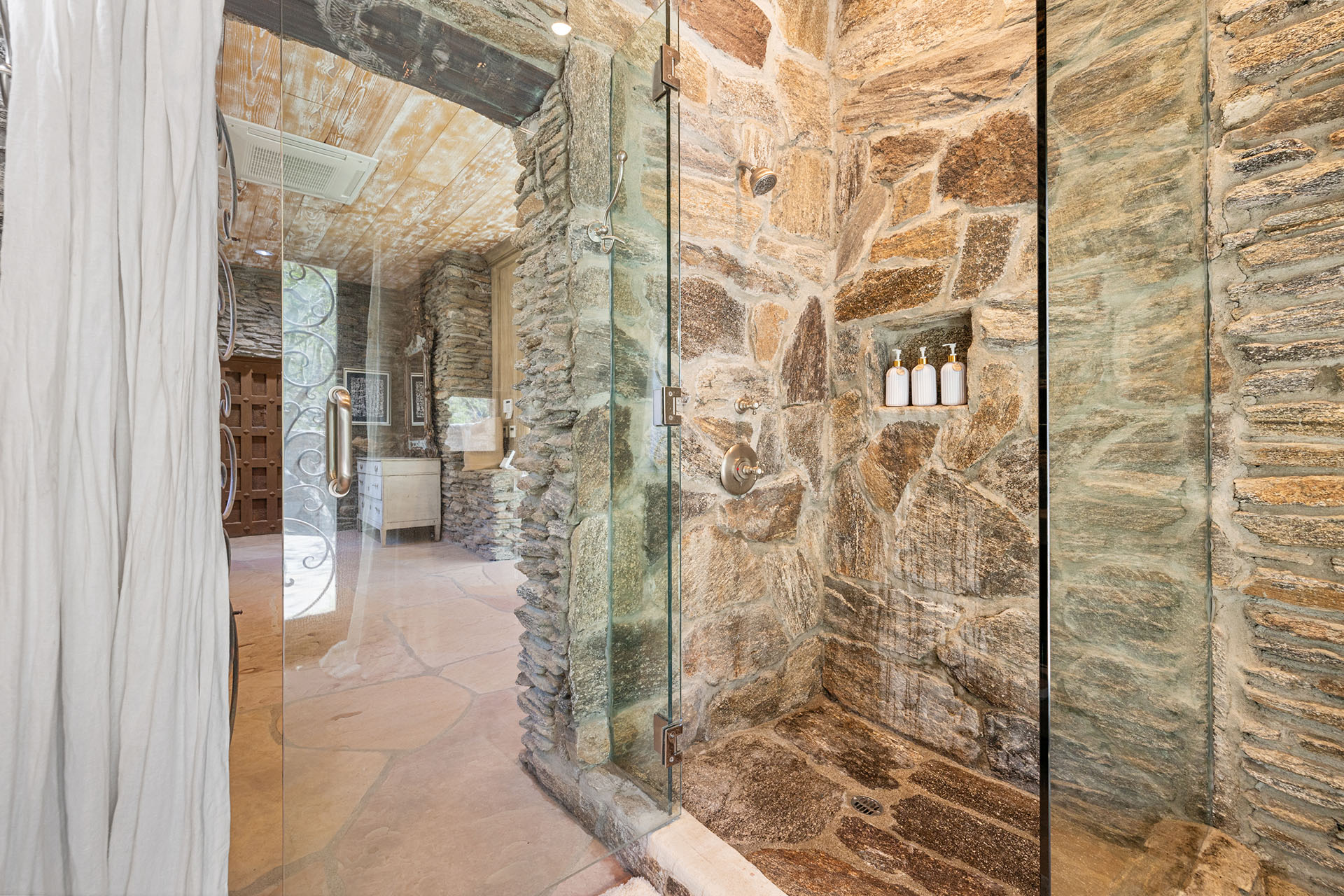 Somerset Ranch 6 BR, 28 acre hillside retreat | Photo 59