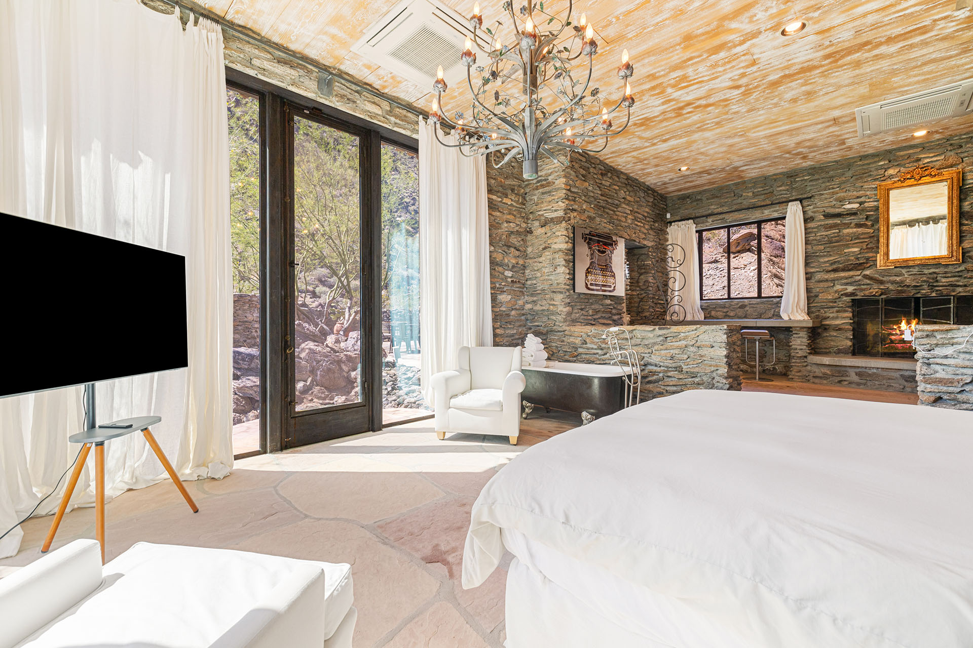 Somerset Ranch 6 BR, 28 acre hillside retreat | Photo 56