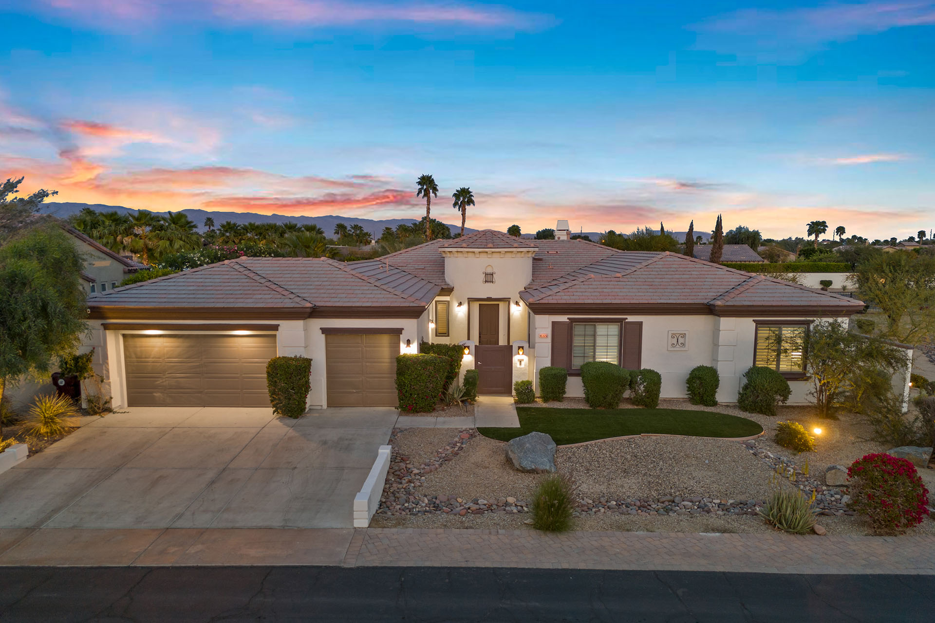 Wanderlust Pickleball, mini golf, and more! 4