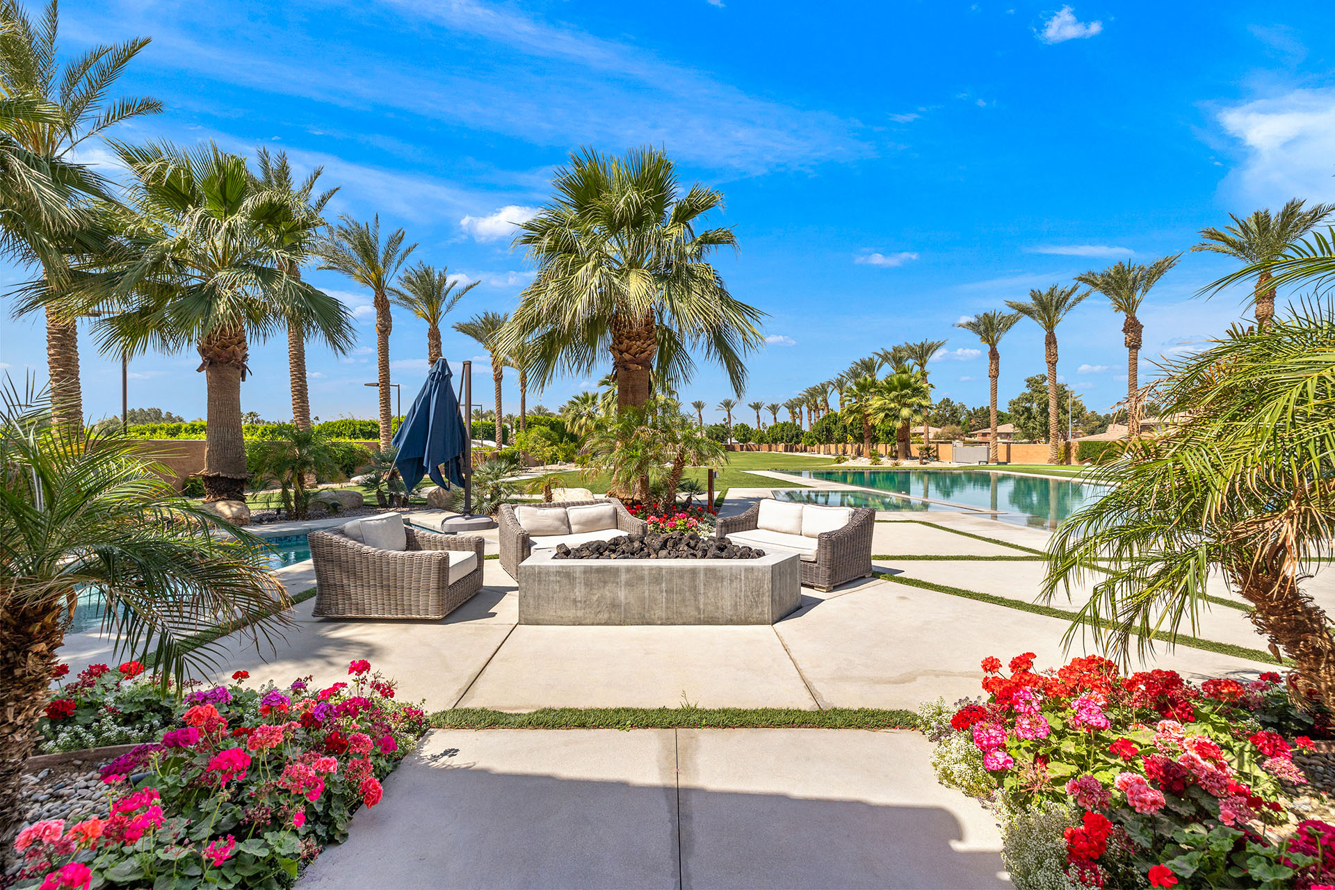 The Clubhouse Estate 6 suites on 2 acres | Photo 8