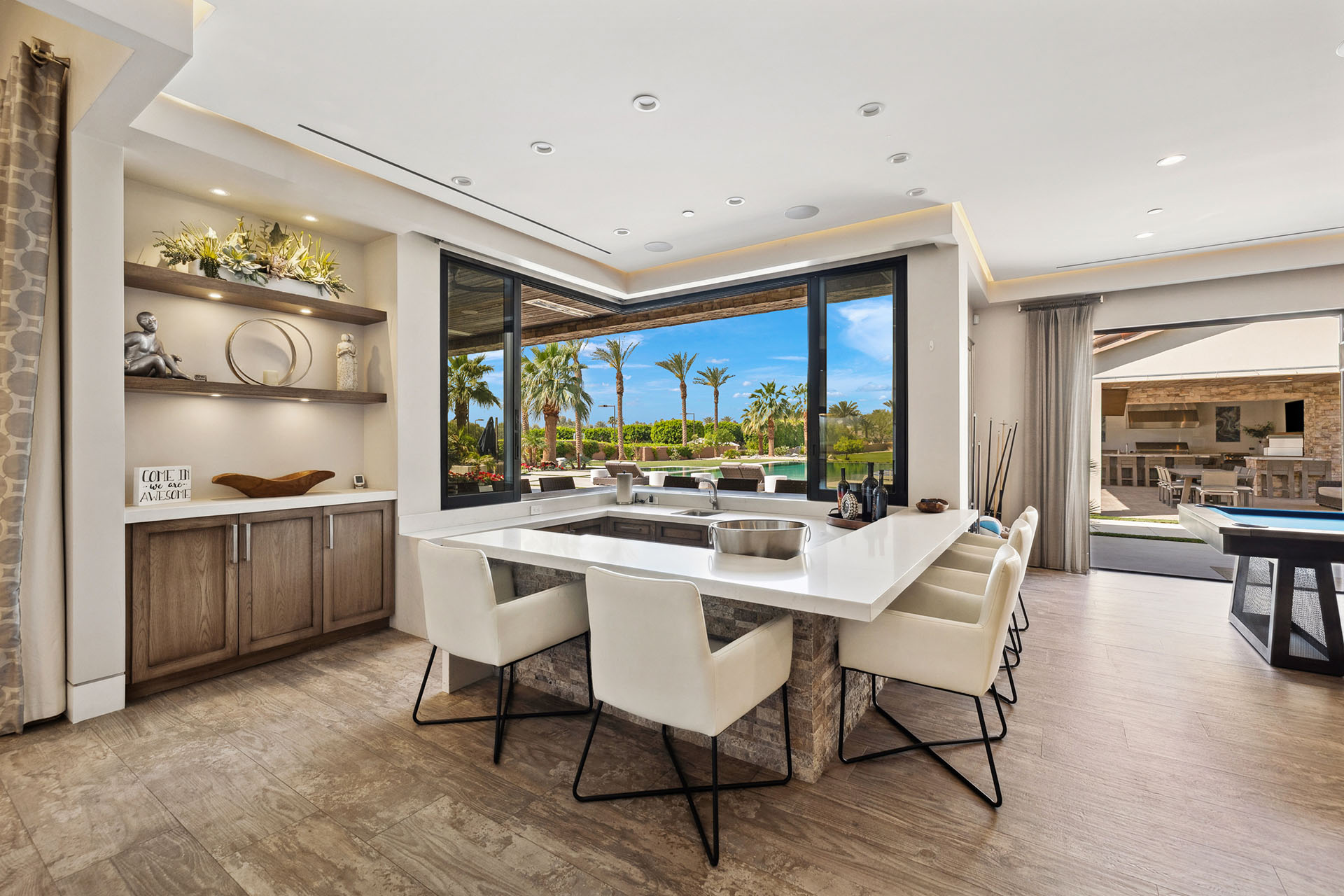 The Clubhouse Estate 6 suites on 2 acres | Photo 31