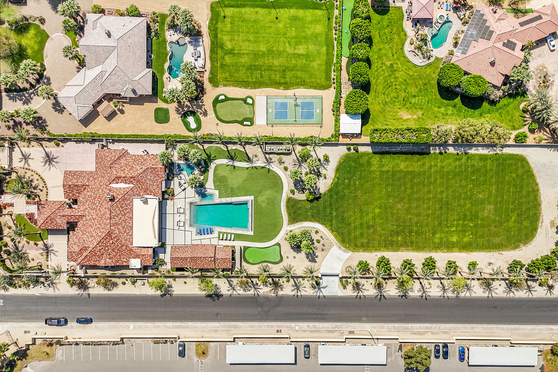 The Clubhouse Estate 6 suites on 2 acres | Photo 77