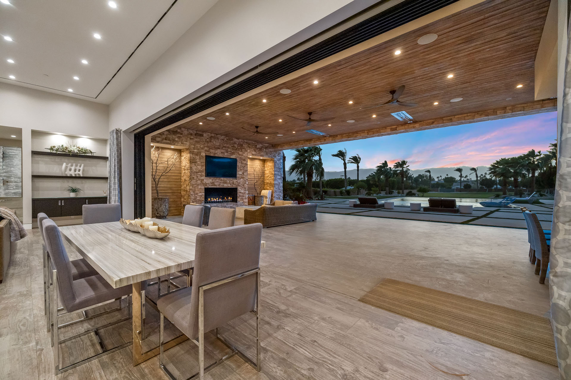 The Clubhouse Estate 6 suites on 2 acres | Photo 13