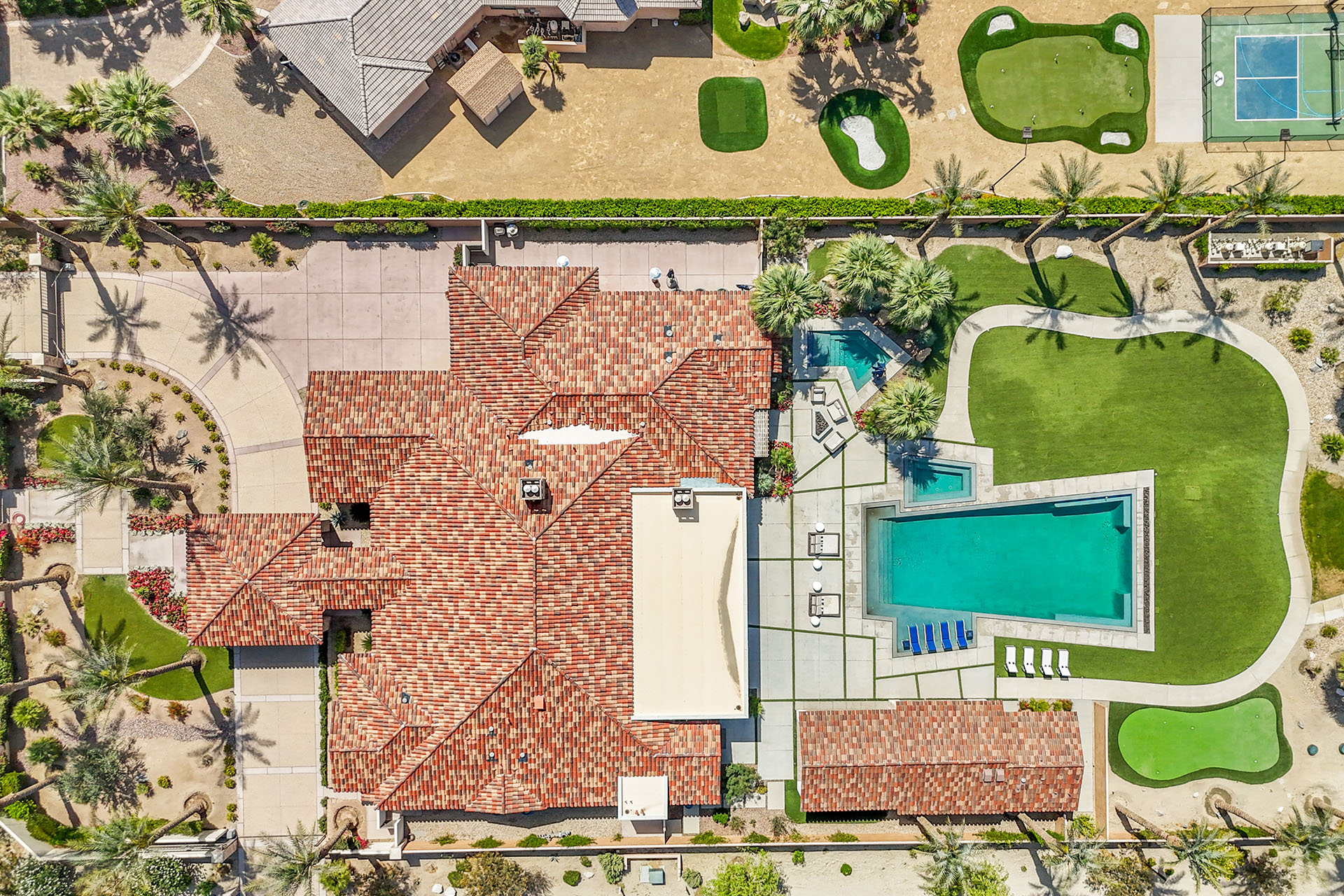 The Clubhouse Estate 6 suites on 2 acres | Photo 100