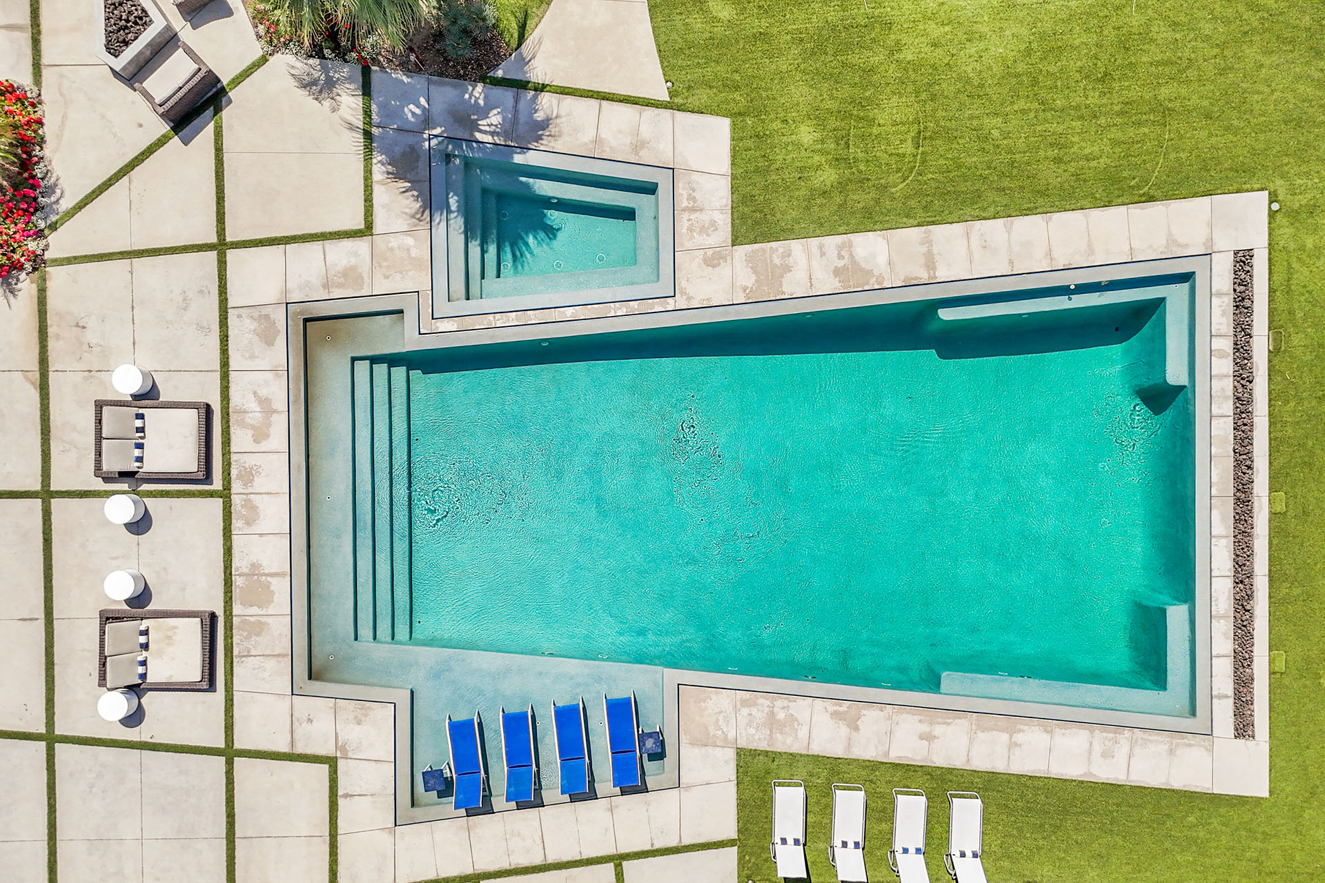 The Clubhouse Estate 6 suites on 2 acres | Photo 79