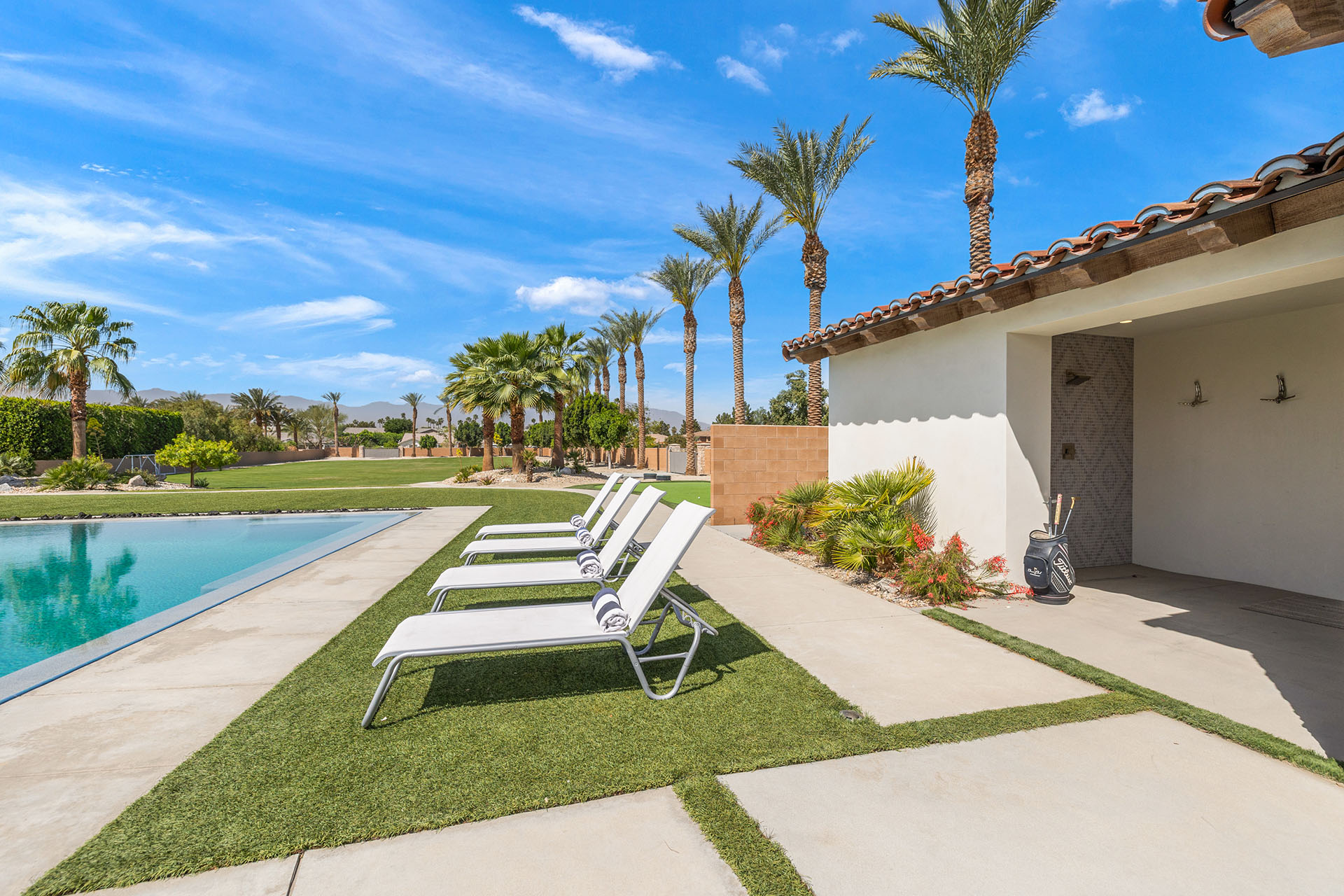 The Clubhouse Estate 6 suites on 2 acres | Photo 89