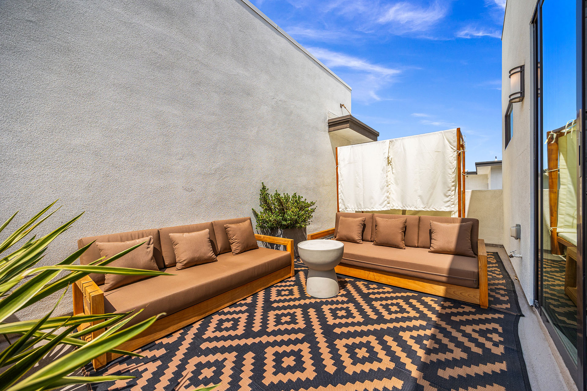 Sky Loft Poolside in Palm Springs | Photo 43