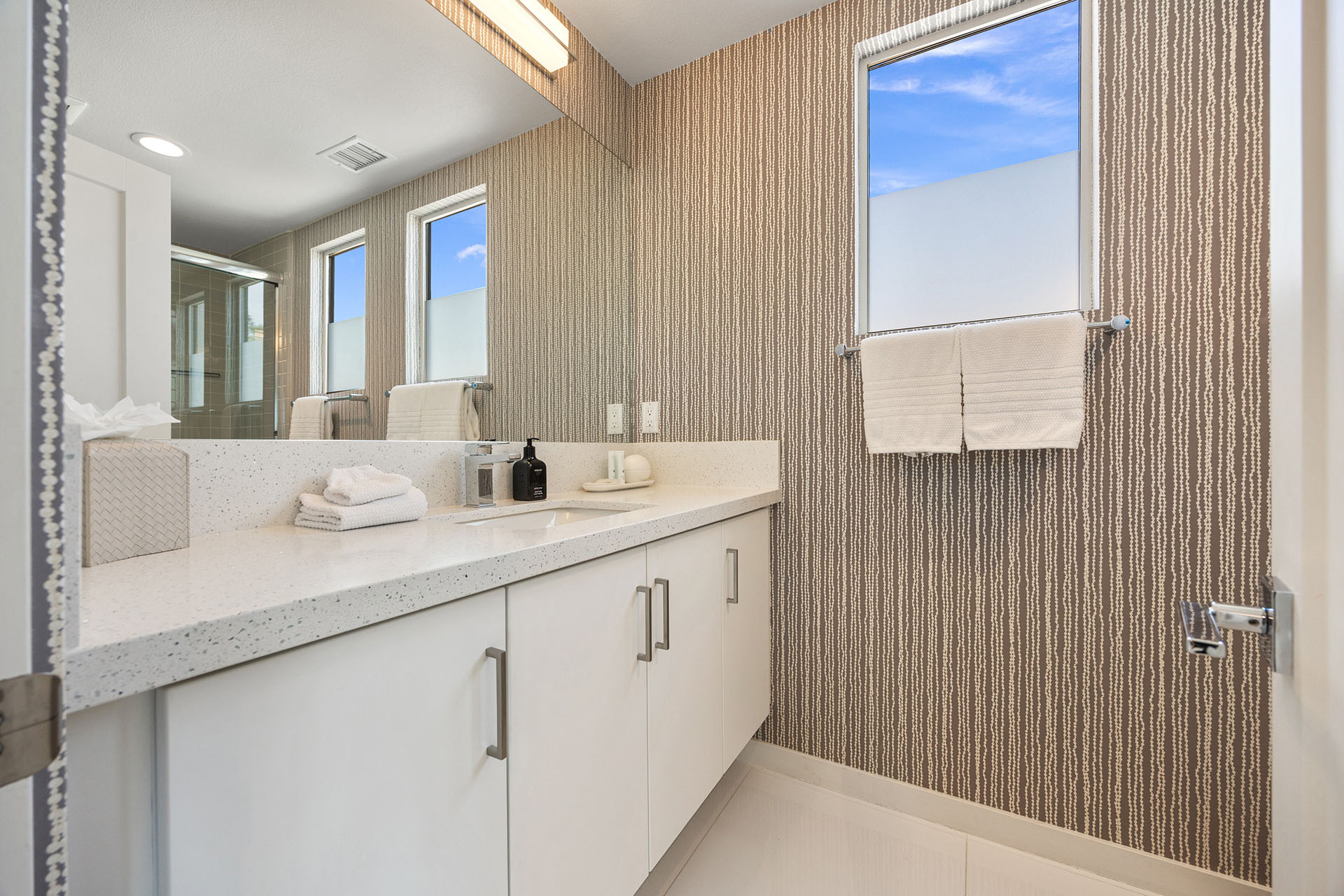 Sky Loft Poolside in Palm Springs | Photo 51